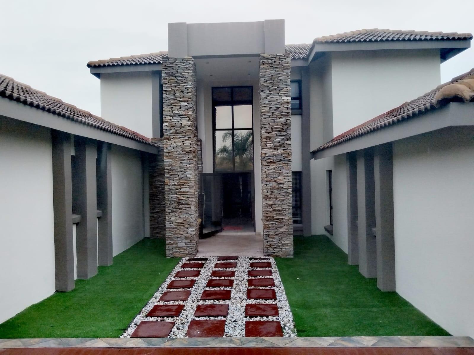 House For Sale in Bankenveld Golf Estate, Bankenveld, Witbank