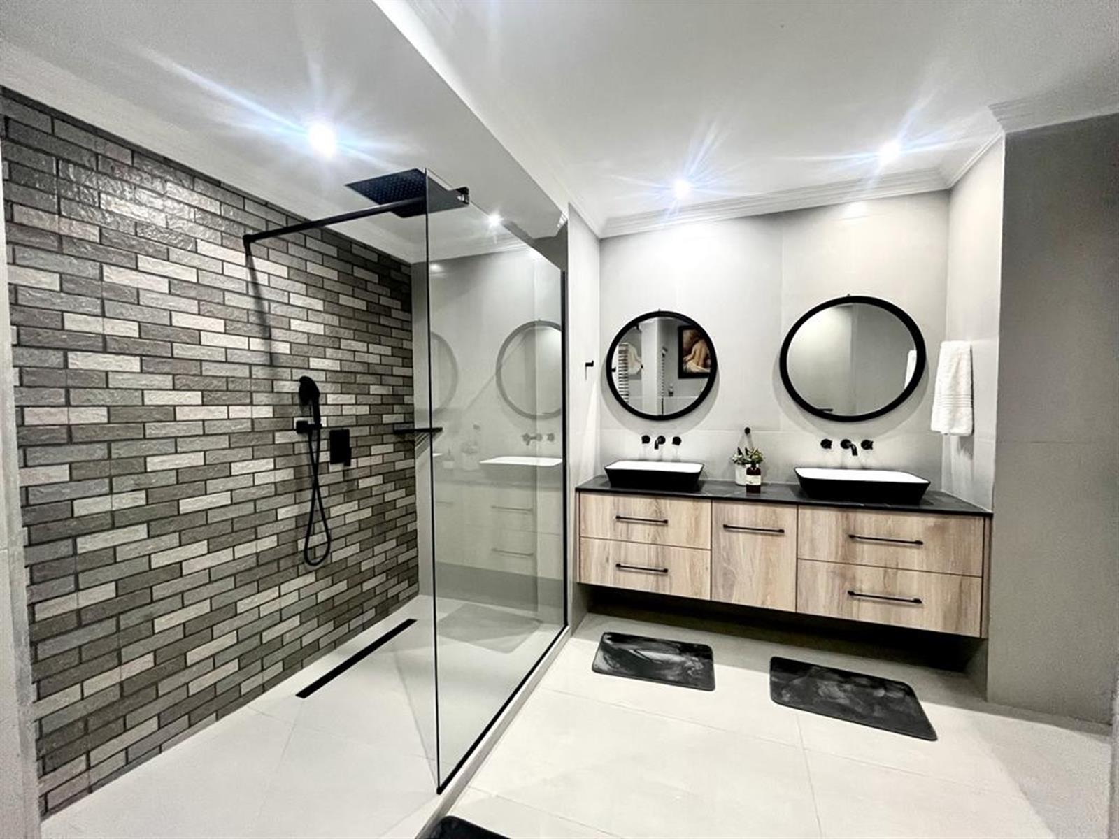 Apartment For Sale in Simbithi , KwaZulu Natal