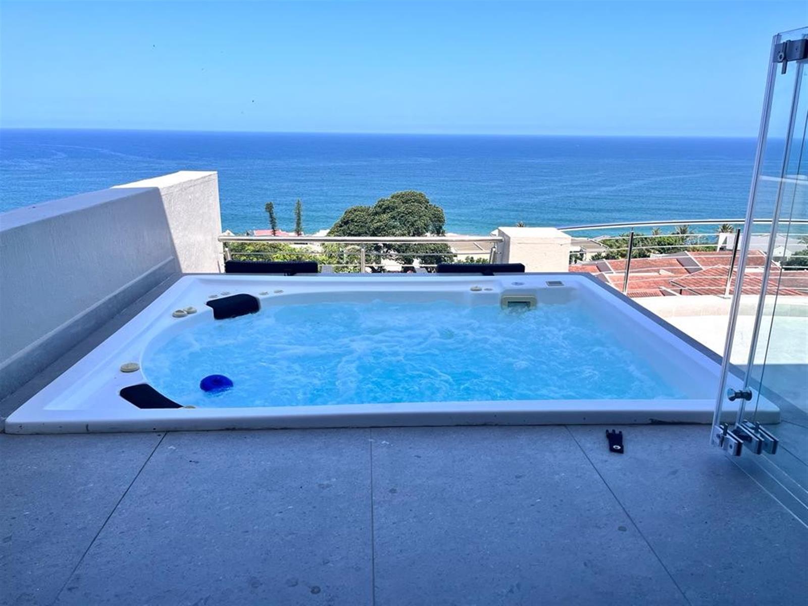 Apartment For Sale in Simbithi , KwaZulu Natal