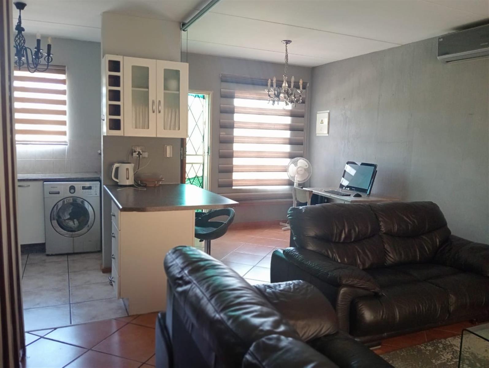 Townhouse for sale in Strubensvallei, Roodepoort