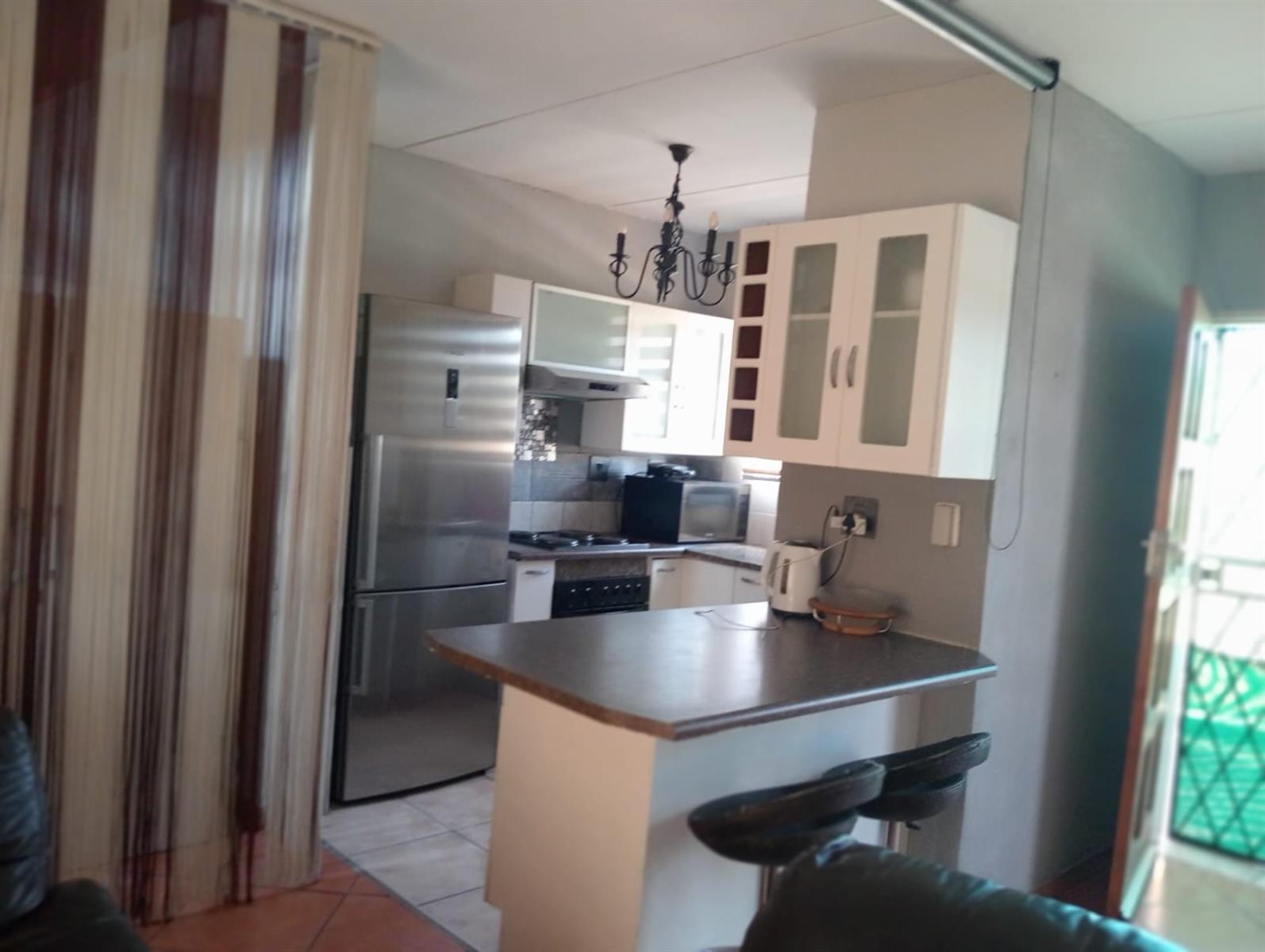 Townhouse for sale in Strubensvallei, Roodepoort