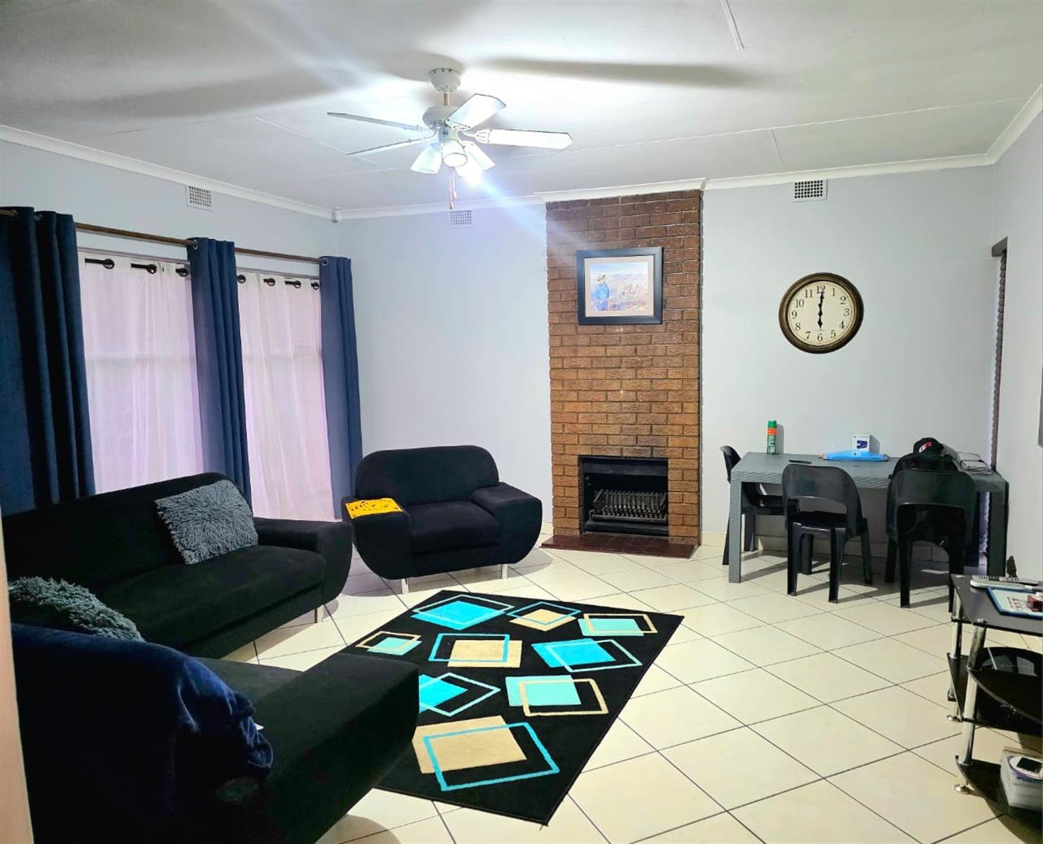 Stylish 3-Bedroom Family Home for Sale in Hutten Heights, Newcastle!