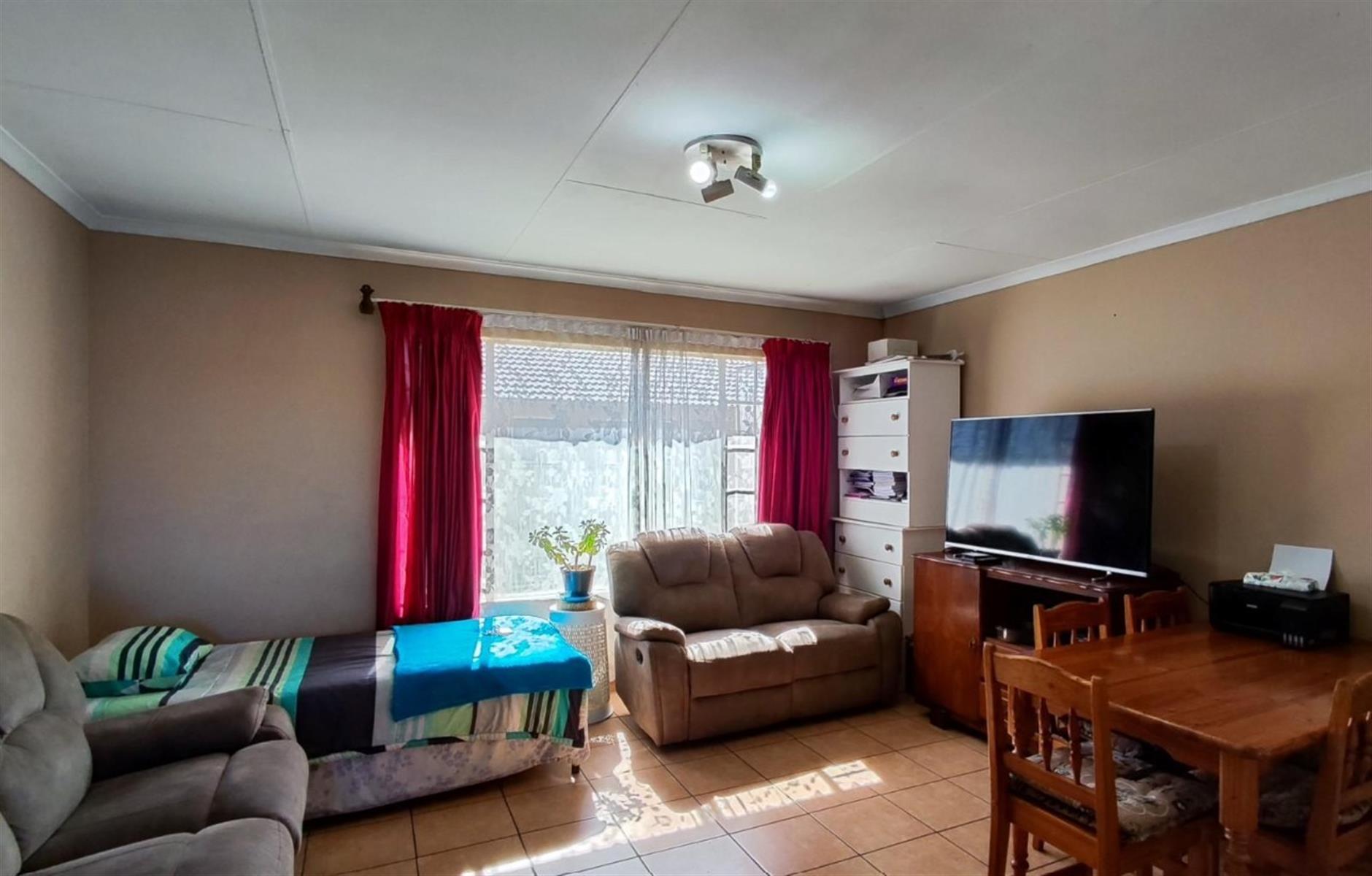 Apartment For Sale in Boksburg R430 000 Investment property