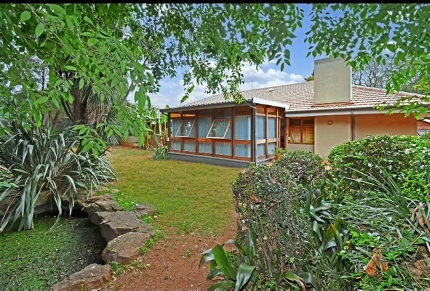 Classic Charm and Contemporary Comfort in Observatory Ridge