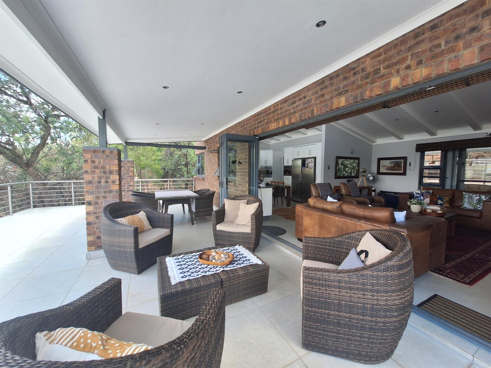 Architectural Bushveld Masterpiece in Kranspoort