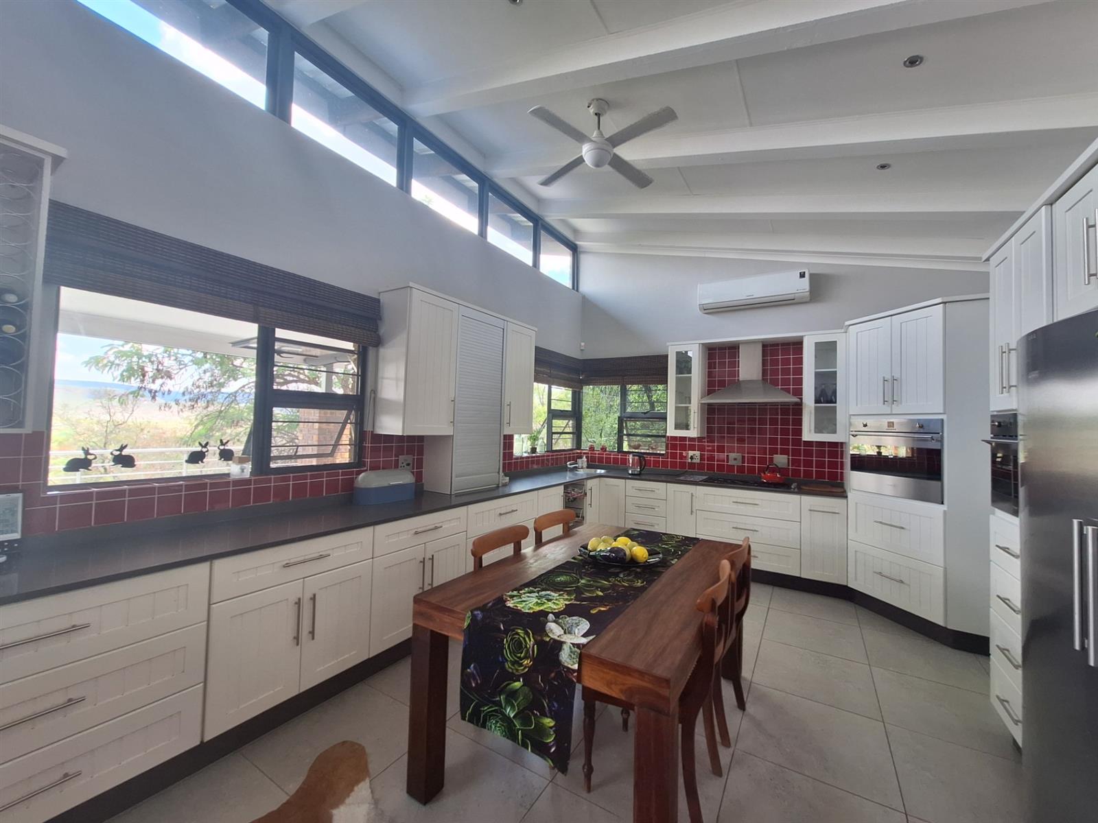 Architectural Bushveld Masterpiece in Kranspoort