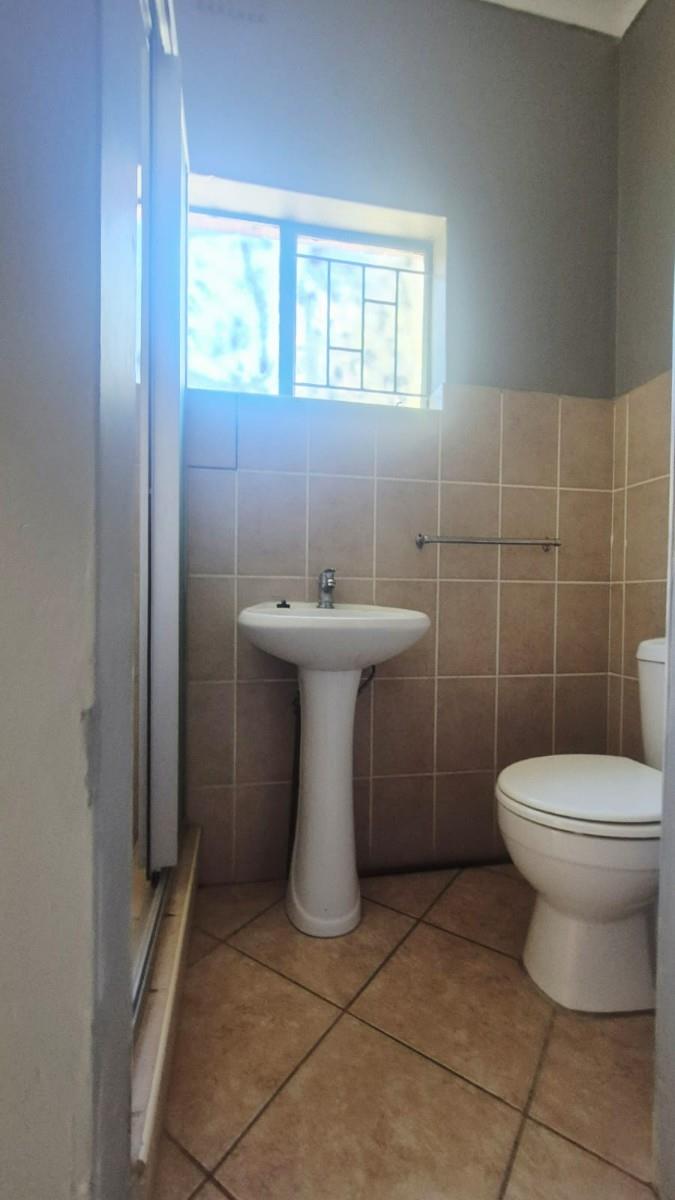 Studio Apartment for rent in Cashan, Rustenburg, North West