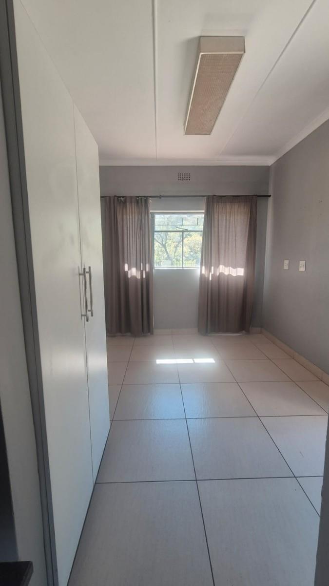 Studio Apartment for rent in Cashan, Rustenburg, North West