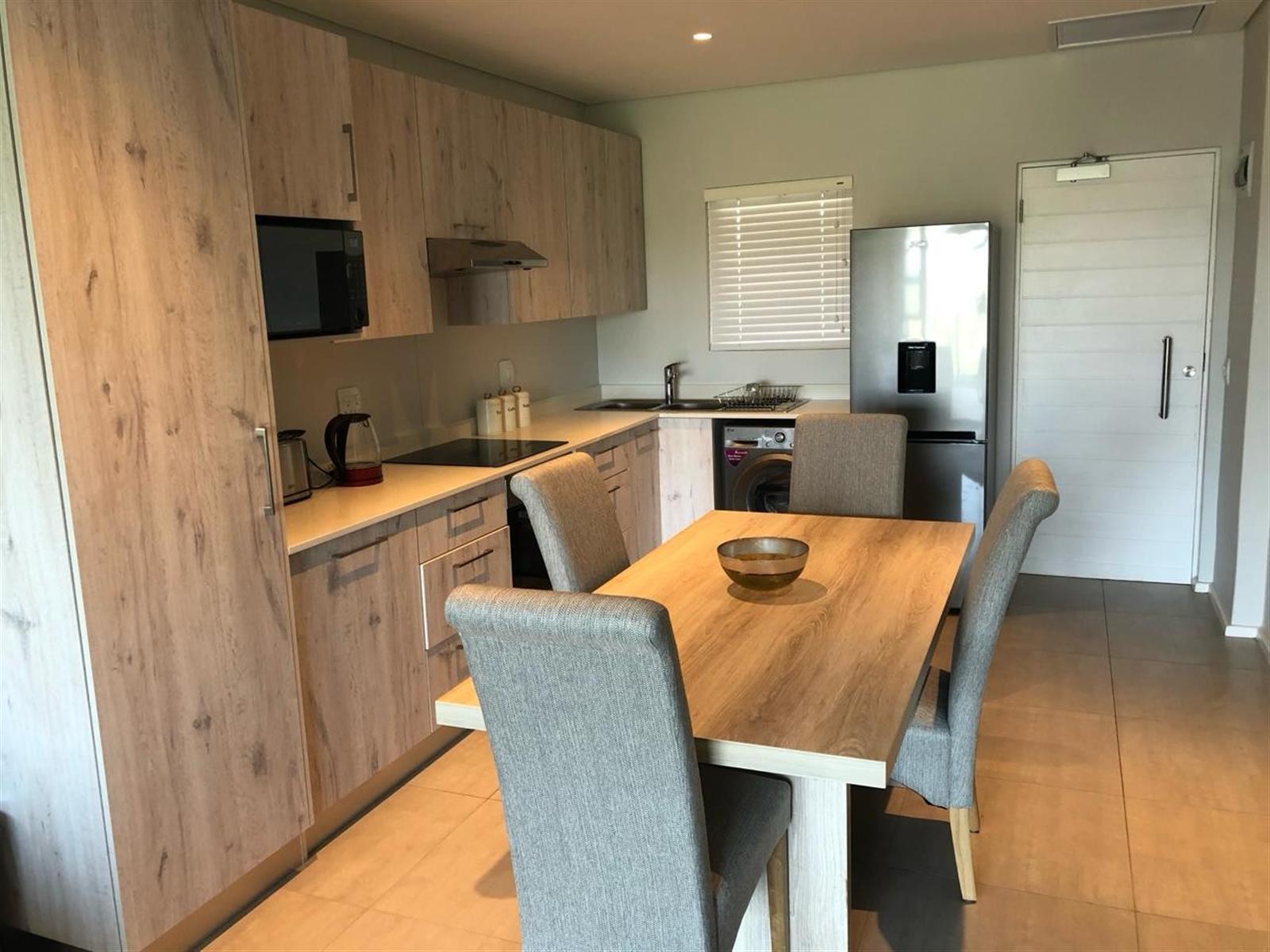 Furnished Apartment For Sale in Ballito Central, Ballito, KwaZulu Natal