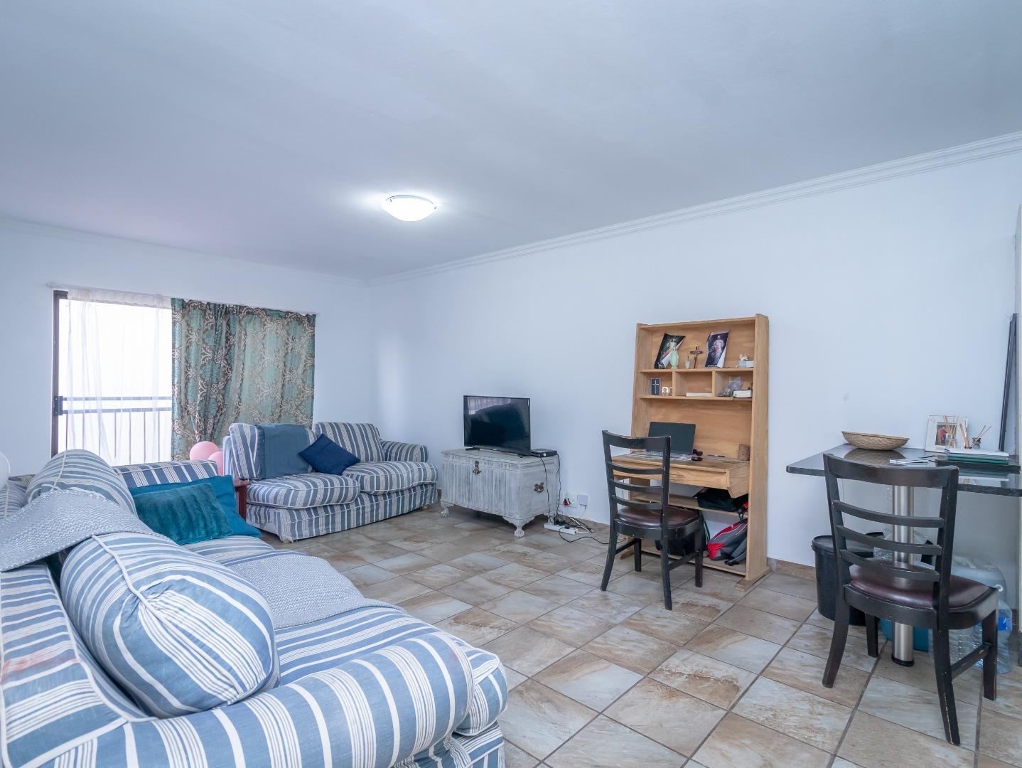Apartment For Sale in Melodie, Hartbeespoort, North West