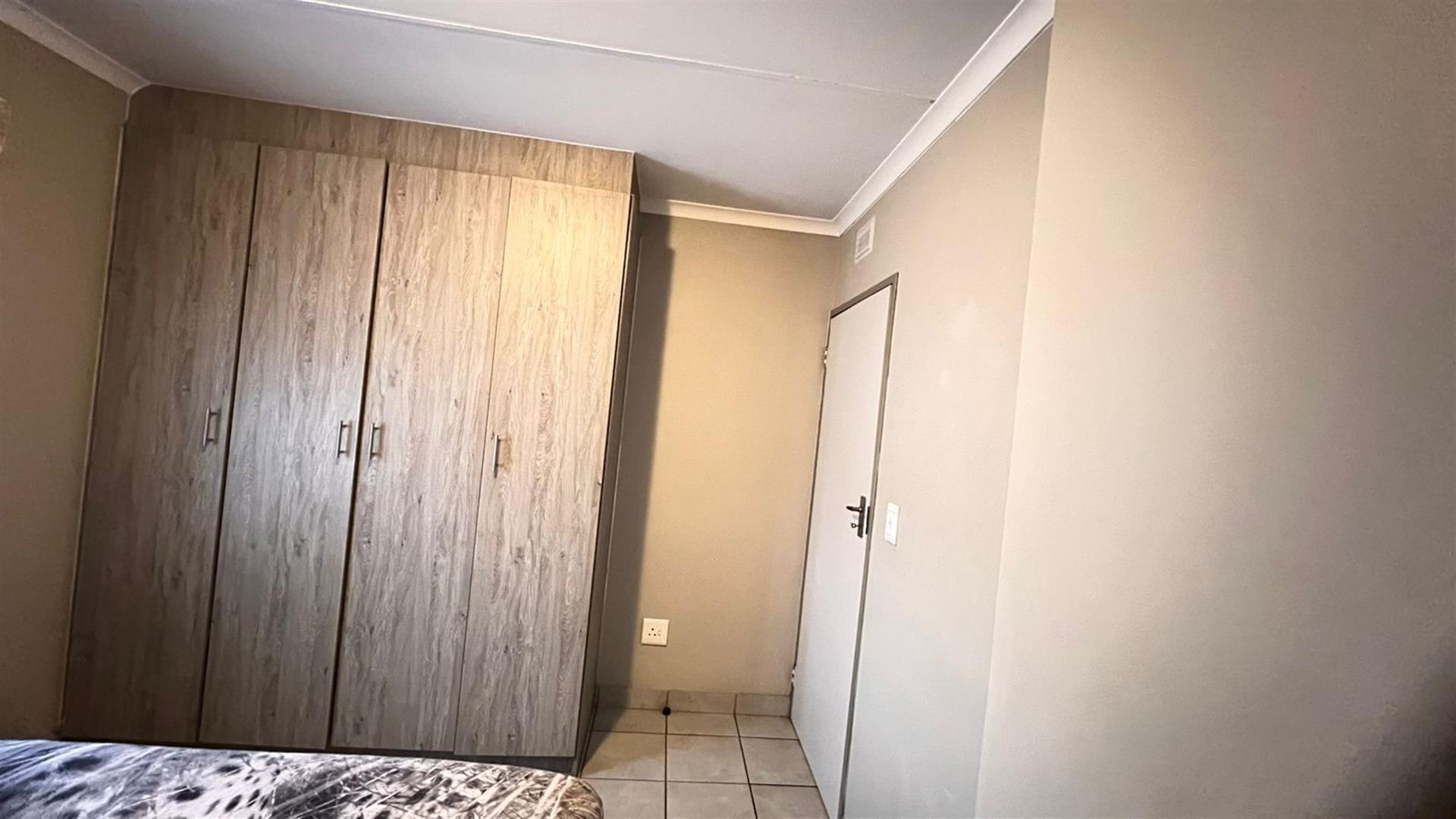 Apartment For Sale in Heuweloord, Centurion