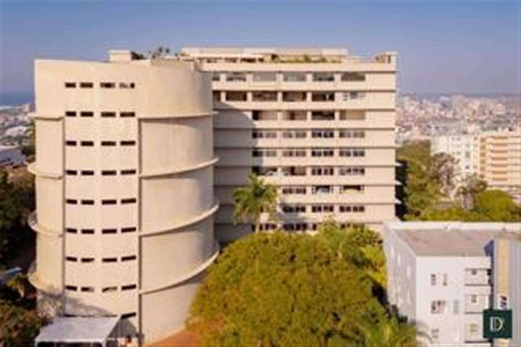 Apartment for sale in Essenwood, Durban, KwaZulu Natal, 335 m²