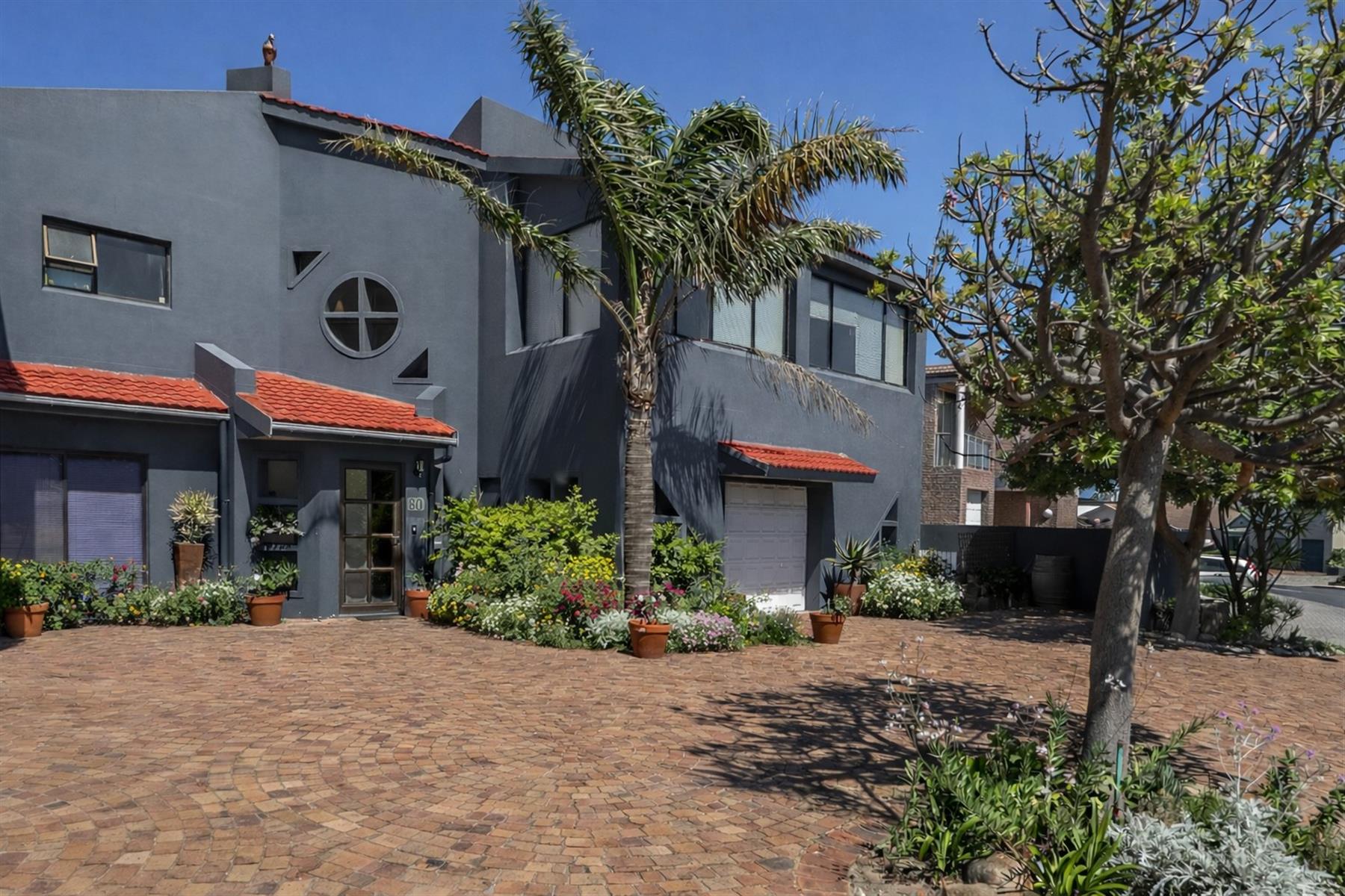 Back on the Market- Entertainers Dream Home in Greenways Golf Estate, Strand