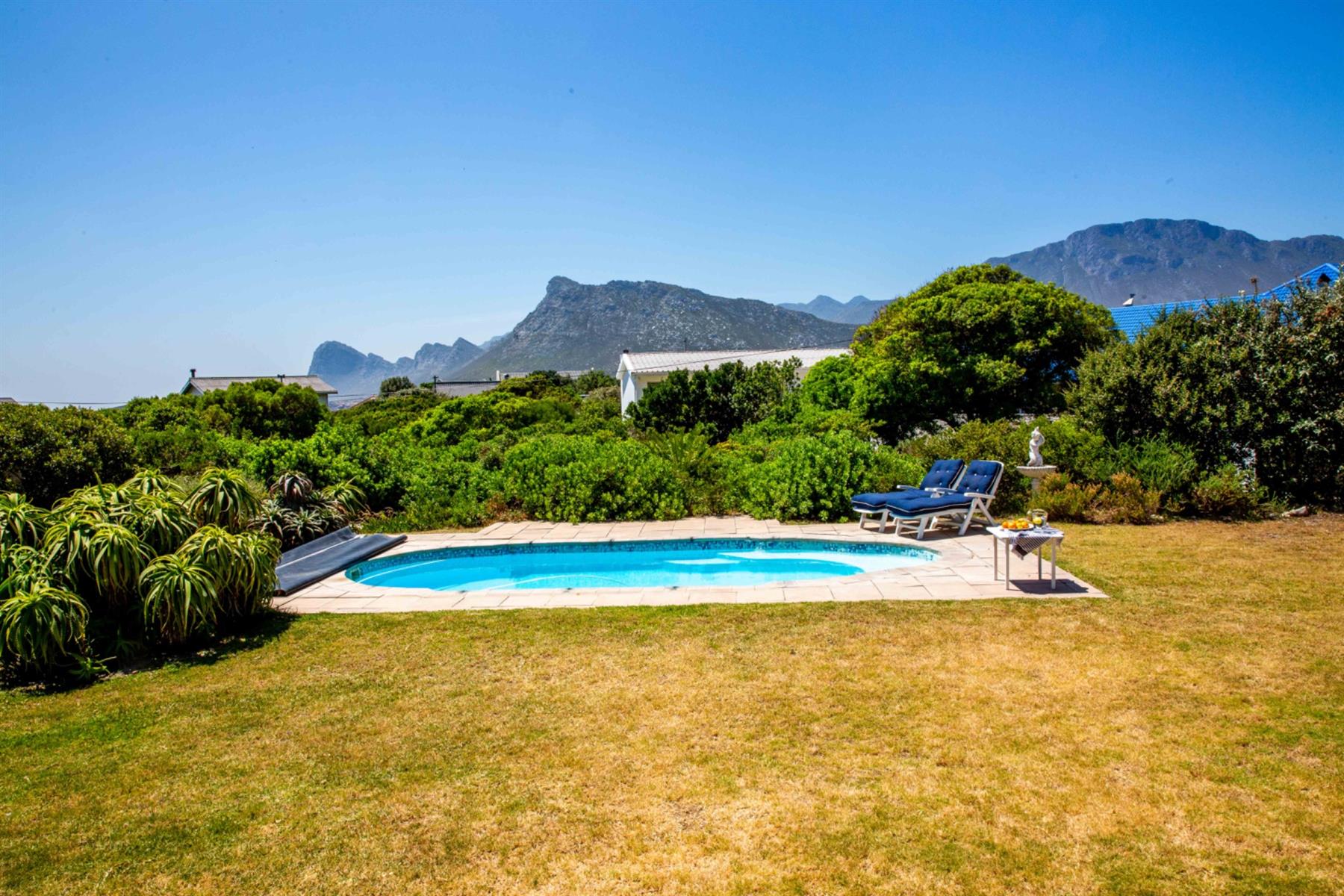 House For Sale in Pringle Bay
