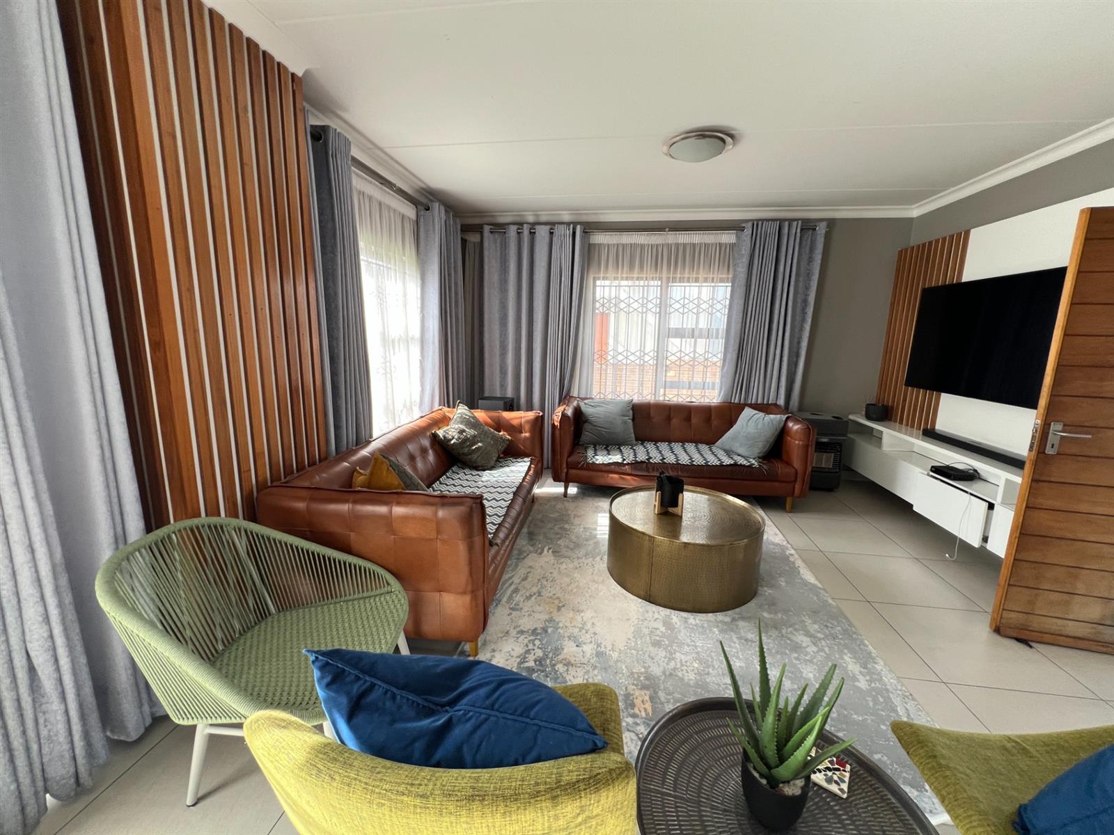 House For Sale in Thatchfield Ridge, Centurion.