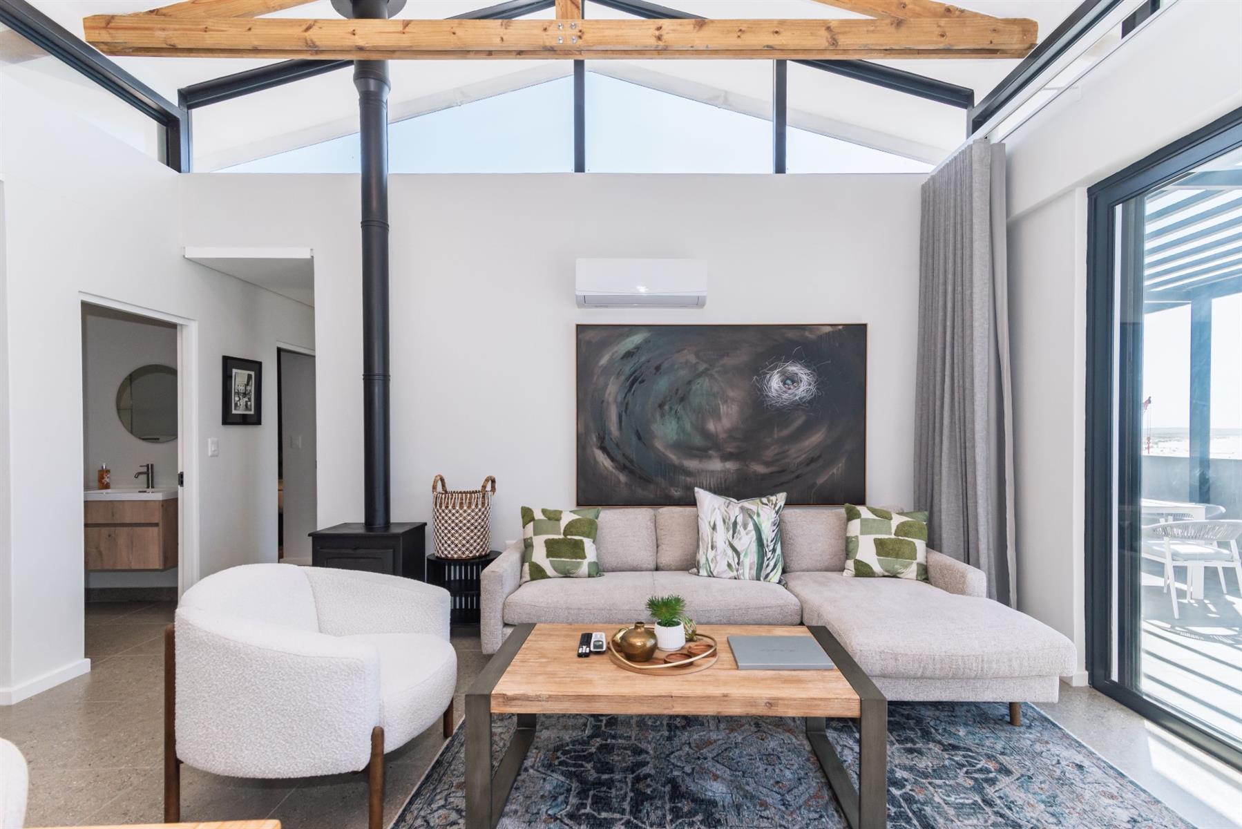 Supa luxe, chill beachfront Penthouse Stay