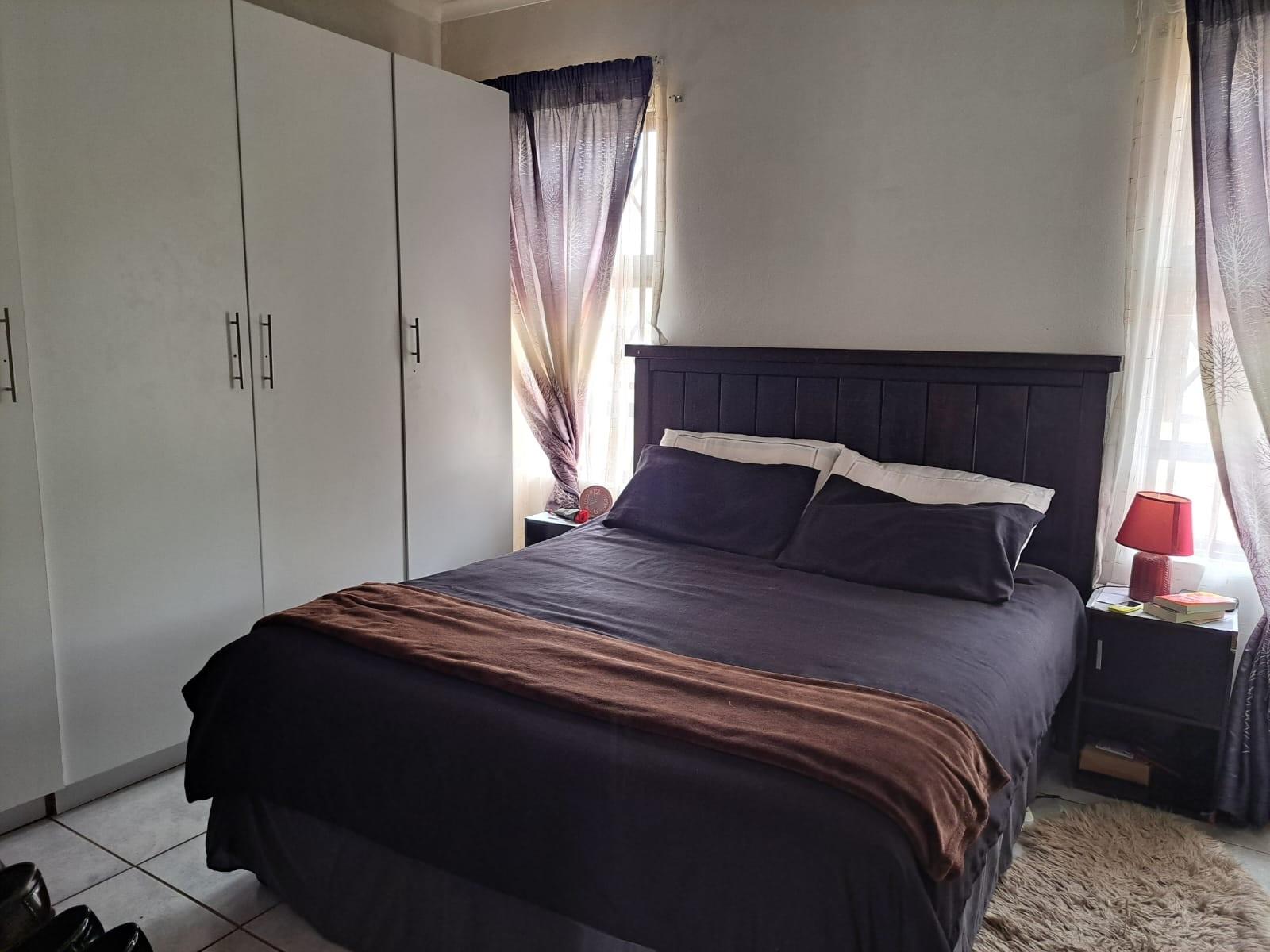 Apartment For Sale in Groblerpark Ext, Roodepoort