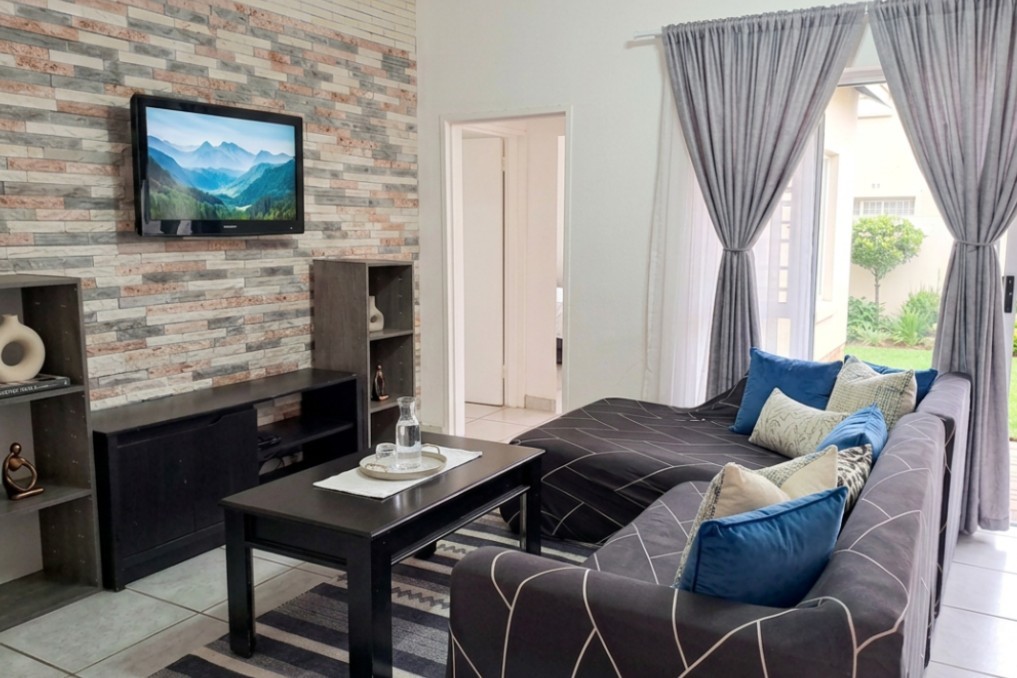 Apartment for sale in Groblerpark Ext, Roodepoort, 79 m²