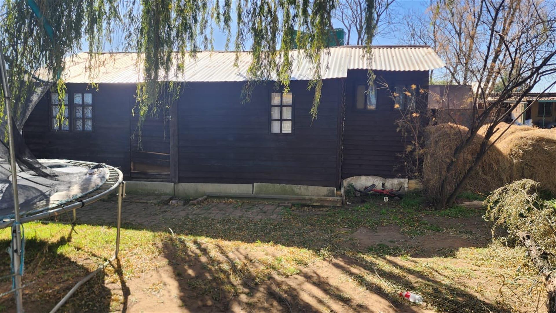 Small Holding For Sale in Witpoortjie AH, Brakpan