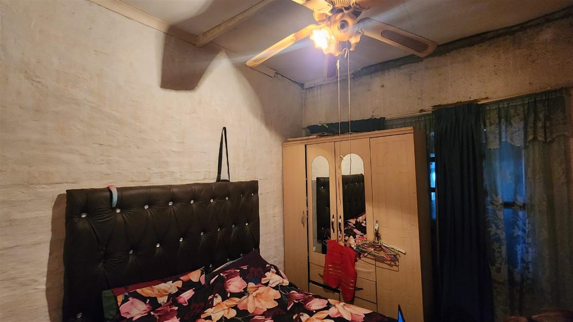 Small Holding For Sale in Witpoortjie AH, Brakpan