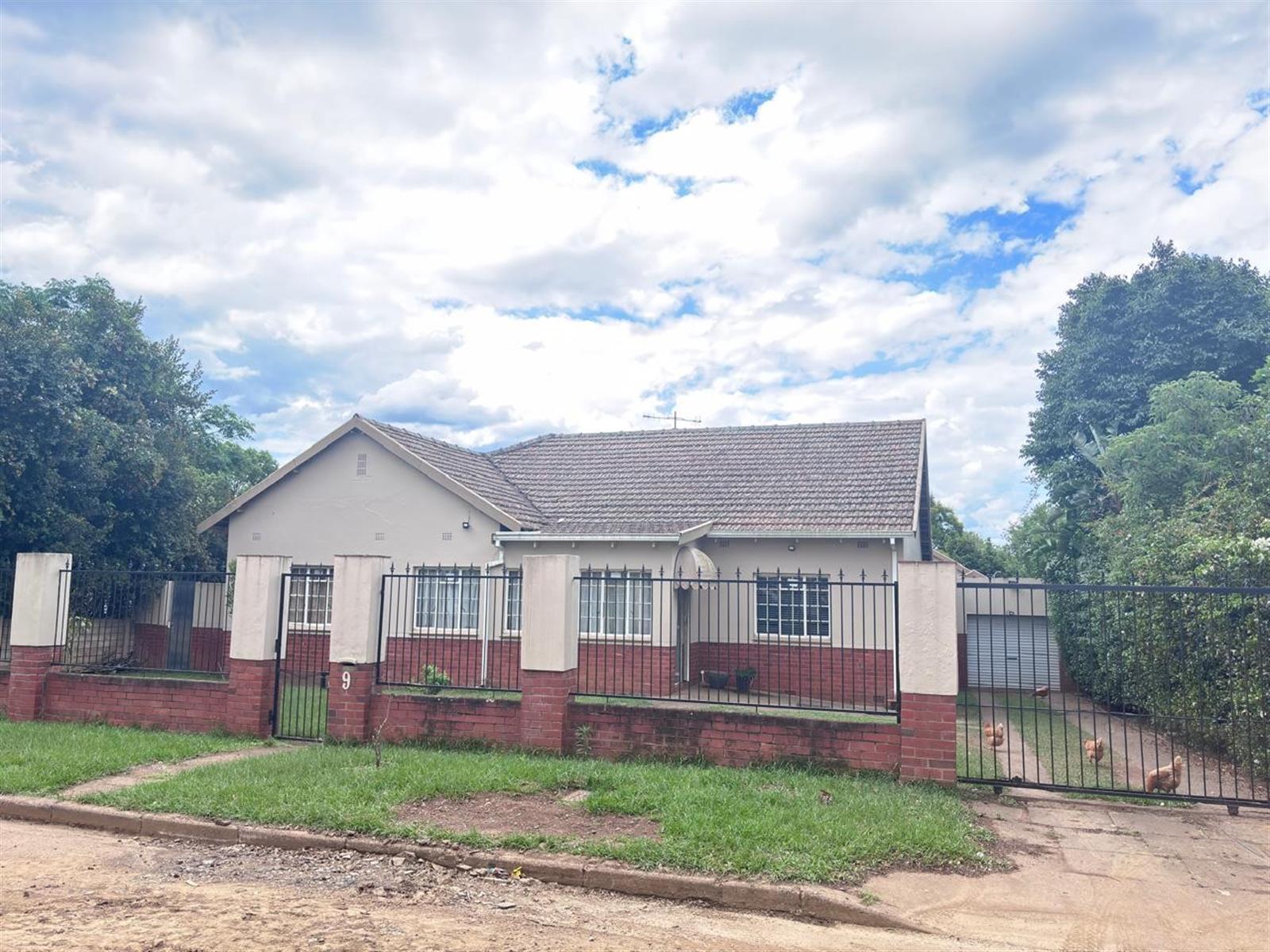 Prime UKZN Student Investment - 200m from the main campus Science Department
