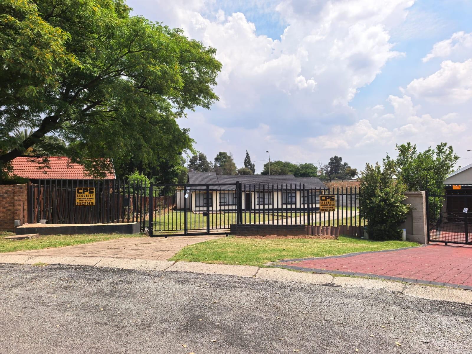 Charming Four Bedroom Home Move In Ready With Yard That Is A Canvas