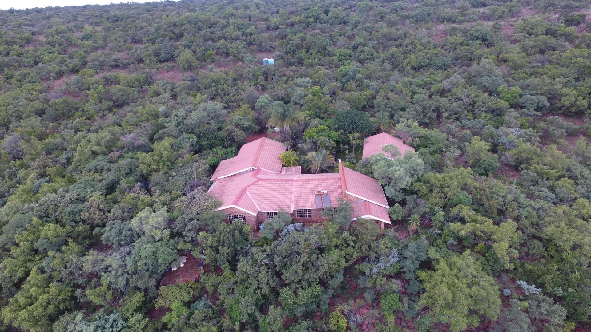 Stunning 21.5ha Farm with Breathtaking Mountain Views - Near Verloren