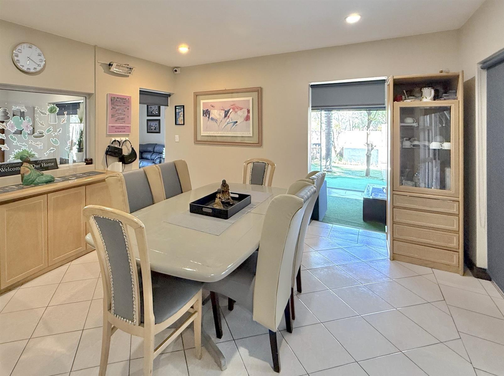 Timeless Luxury in Prestigious Dainfern Golf Estate