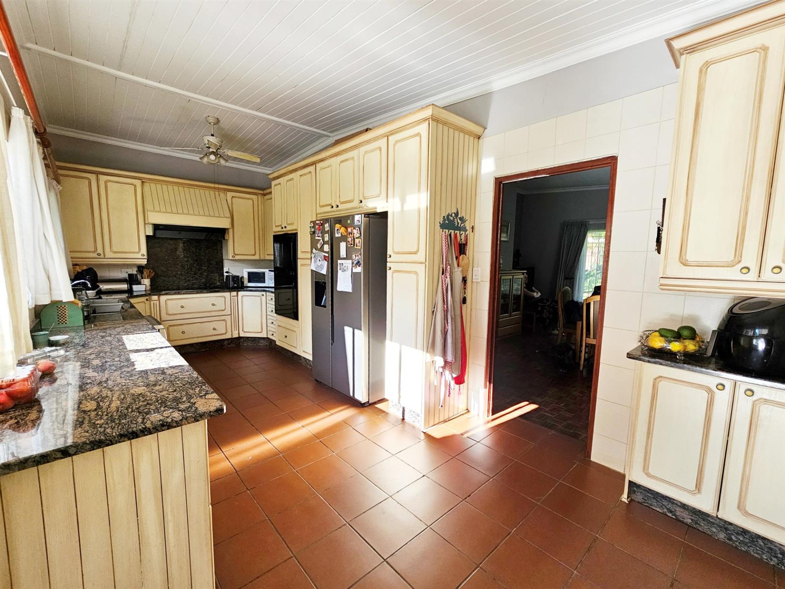 House for sale in Clubview, Centurion, 490 m²