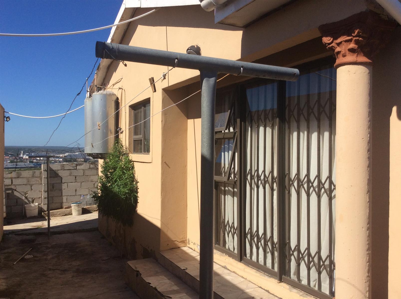 House For Sale in Kwanobuhle, Uitenhage