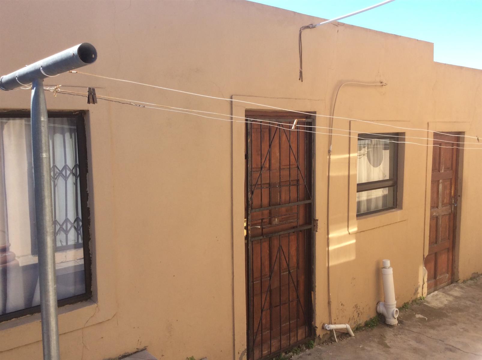 House For Sale in Kwanobuhle, Uitenhage