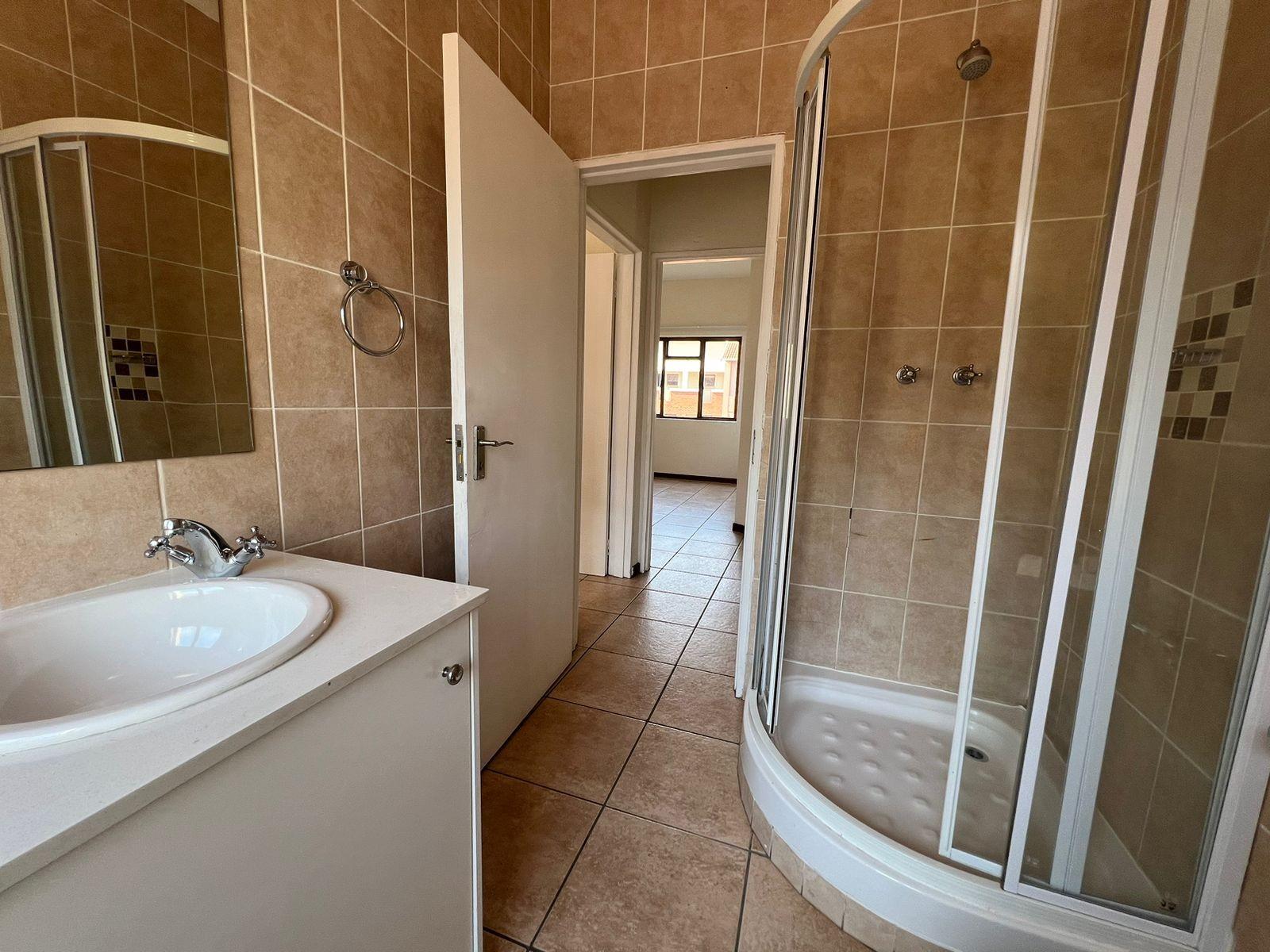 Spacious 2-Bedroom Apartment in Westwood Way