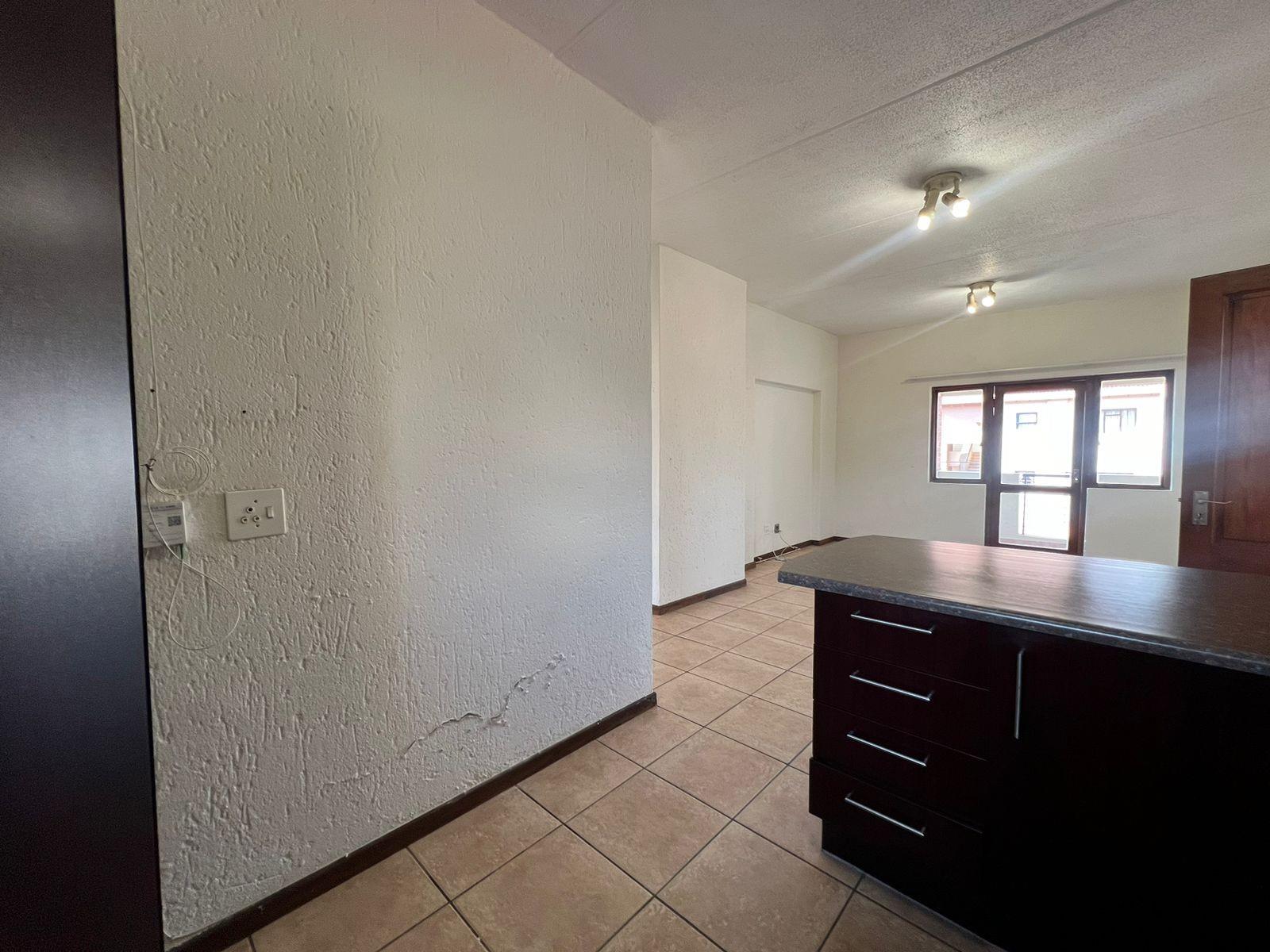 Spacious 2-Bedroom Apartment in Westwood Way