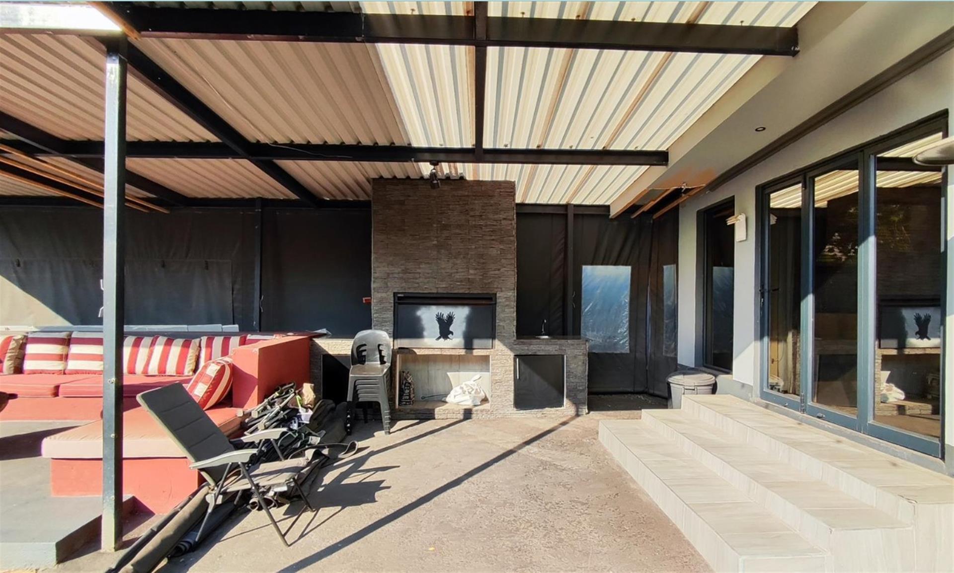Spacious Apartment for Sale on Clarke Street, Rynfield - R3,490,000