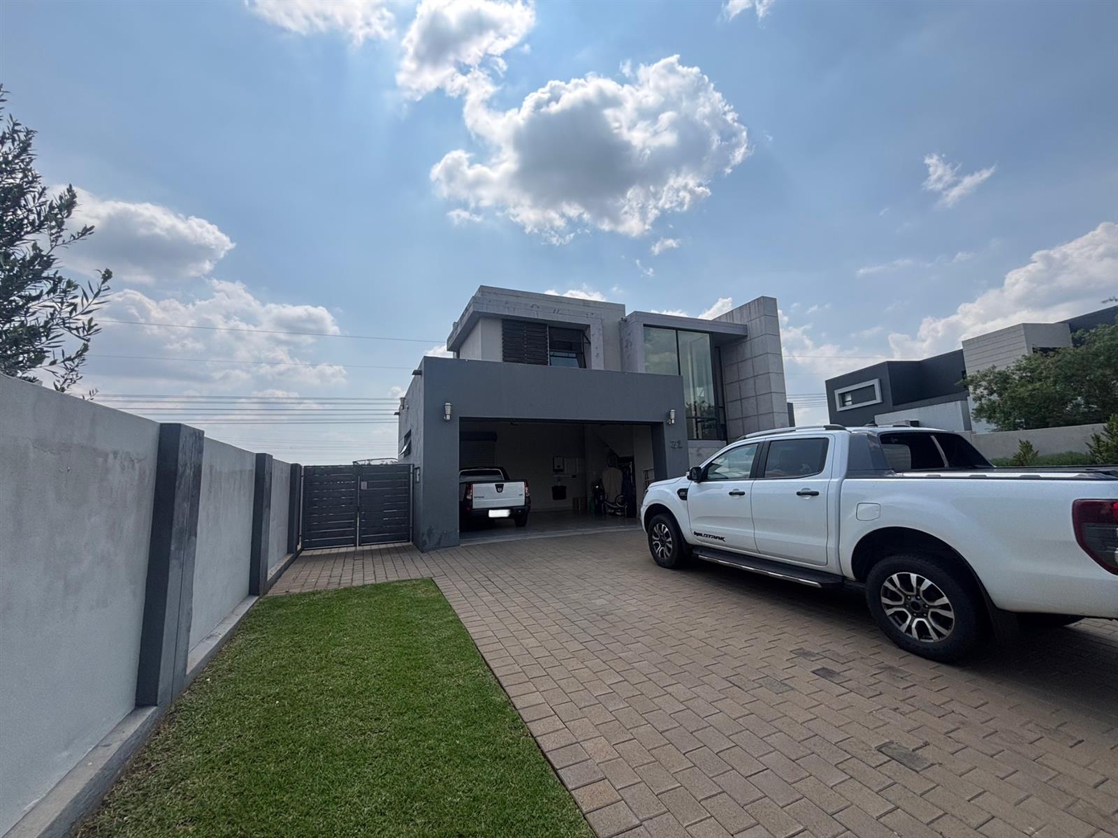 House For Sale in Midstream Estate, Centurion