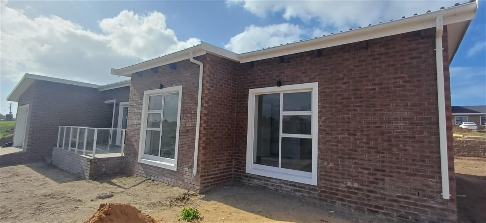 NEWLY BUILT, VERY MODERN 3 BEDROOM, 2 BATHROOM HOUSE IN PACALTSDORP FOR SALE