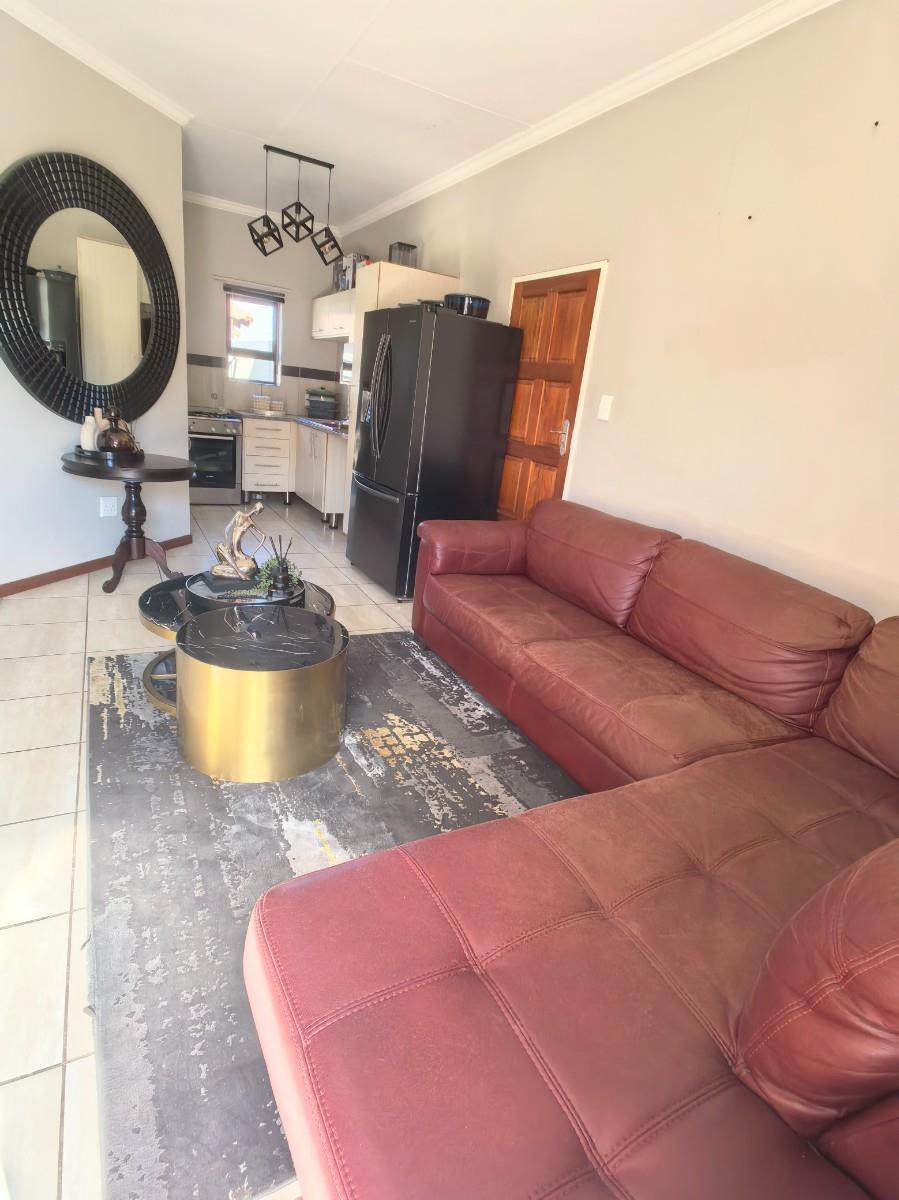 2 Bedroom House for Sale in Secunda Bushwillow Estate