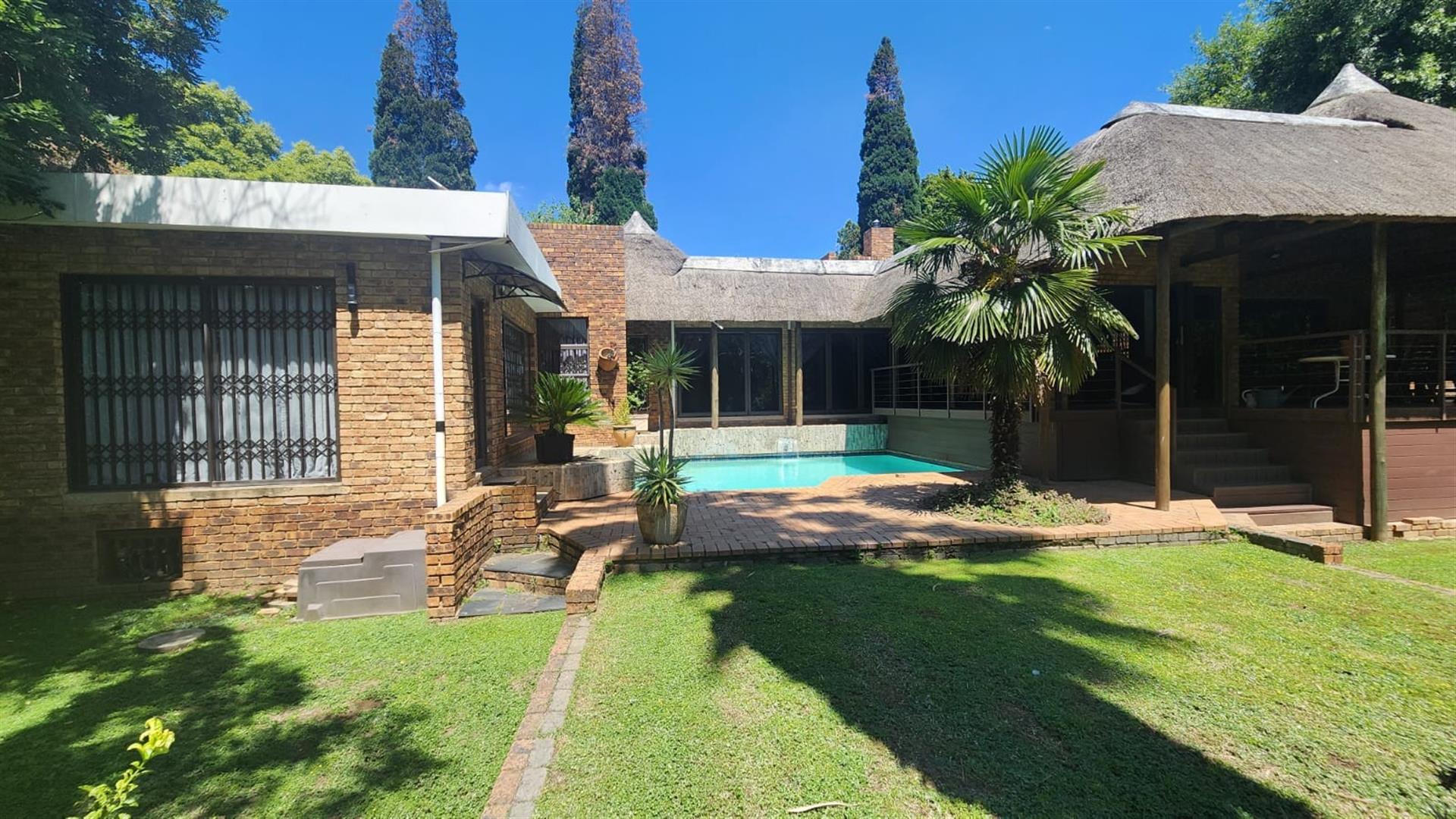 Modern Gem with Private Dam Access | Dalpark Extension 1