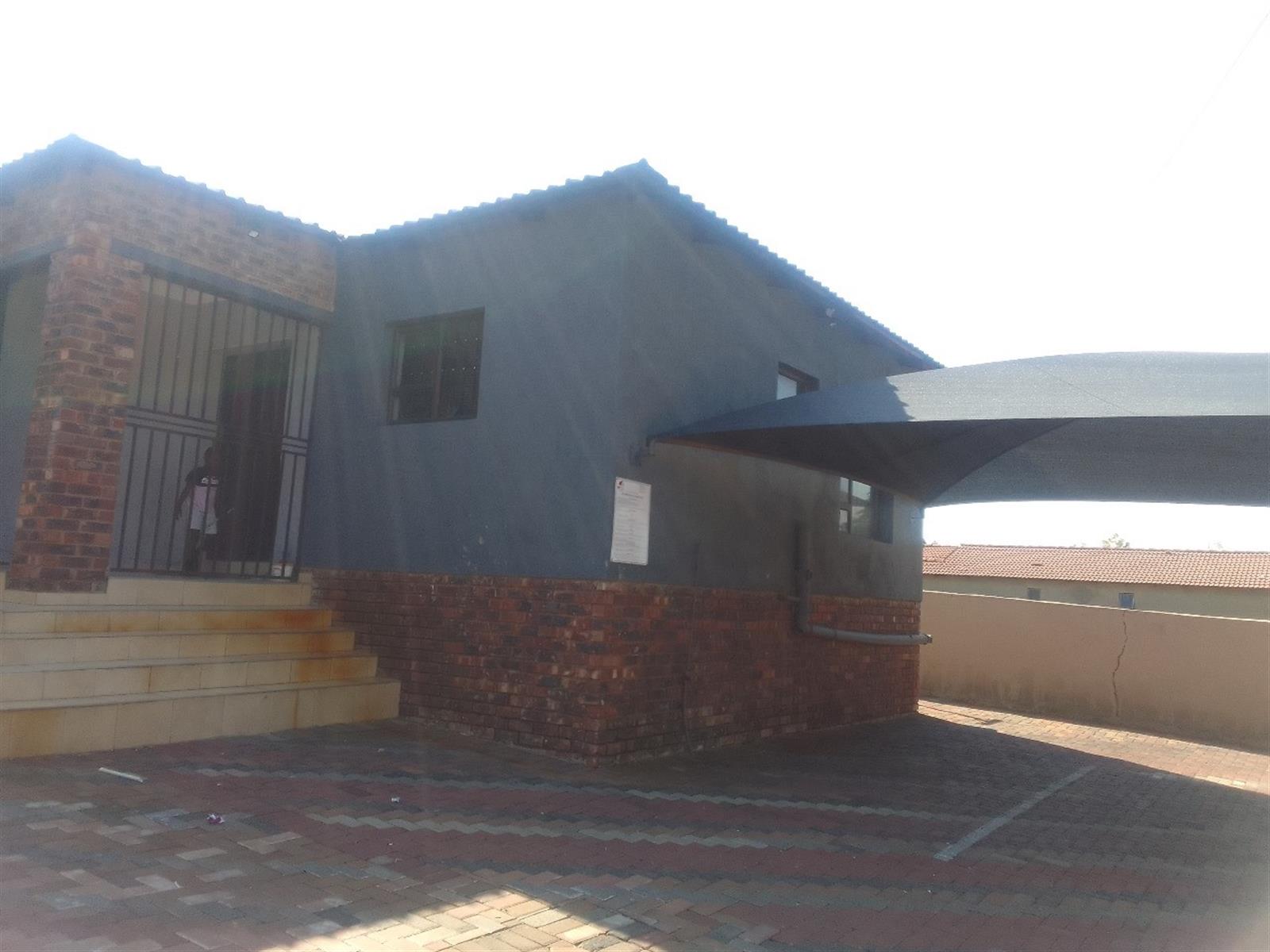Cottage for rent in Norkem Park, Kempton Park