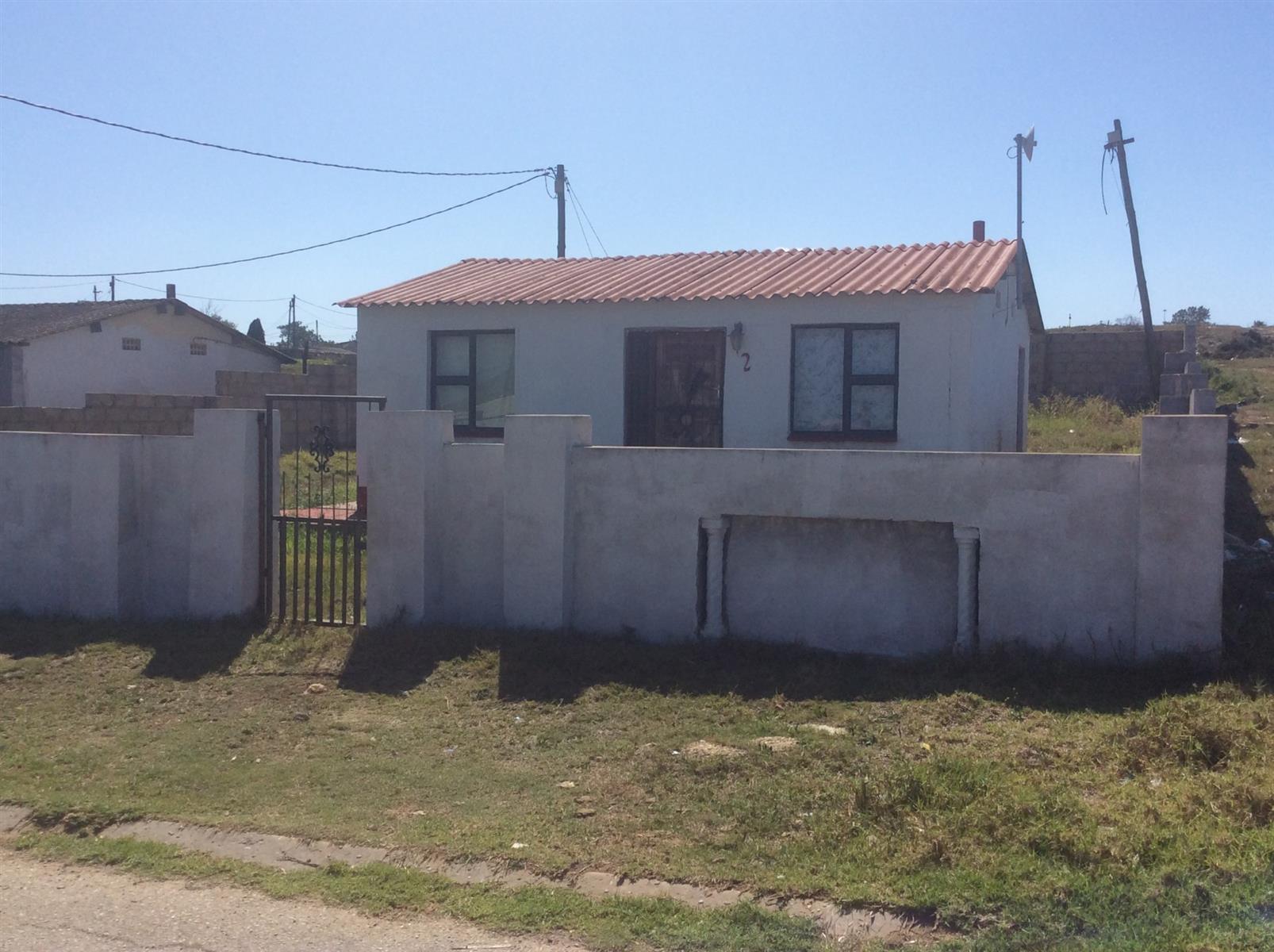 HOUSE FOR SALE IN KWANOBUHLE
