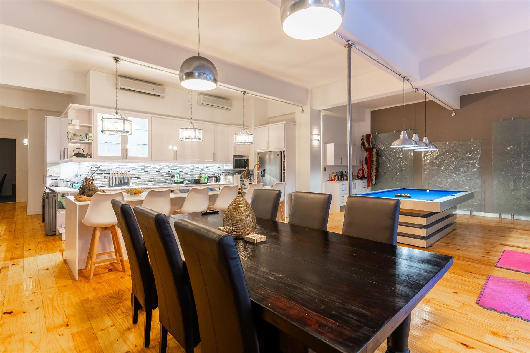 Spacious Urban Loft - Fully Furnished Airbnb-Ready