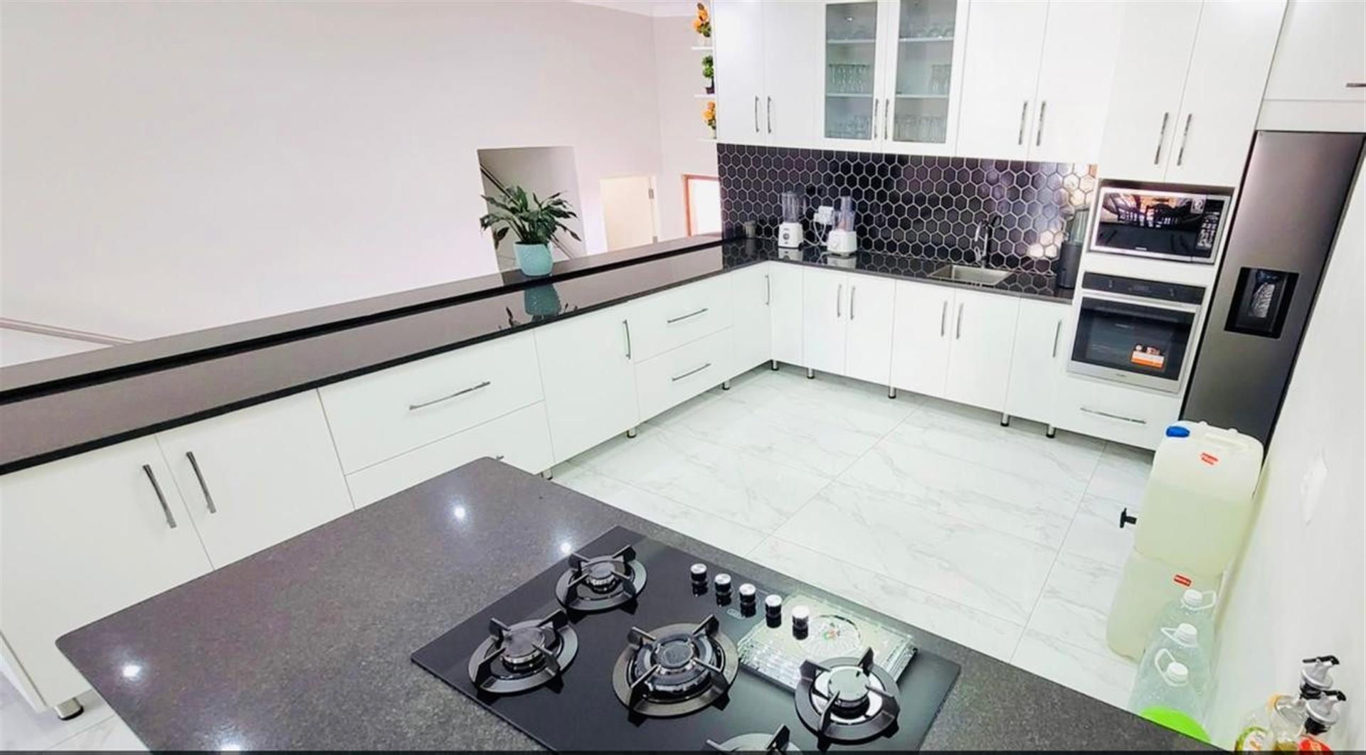 5 Bedroom House in Elawini Estate