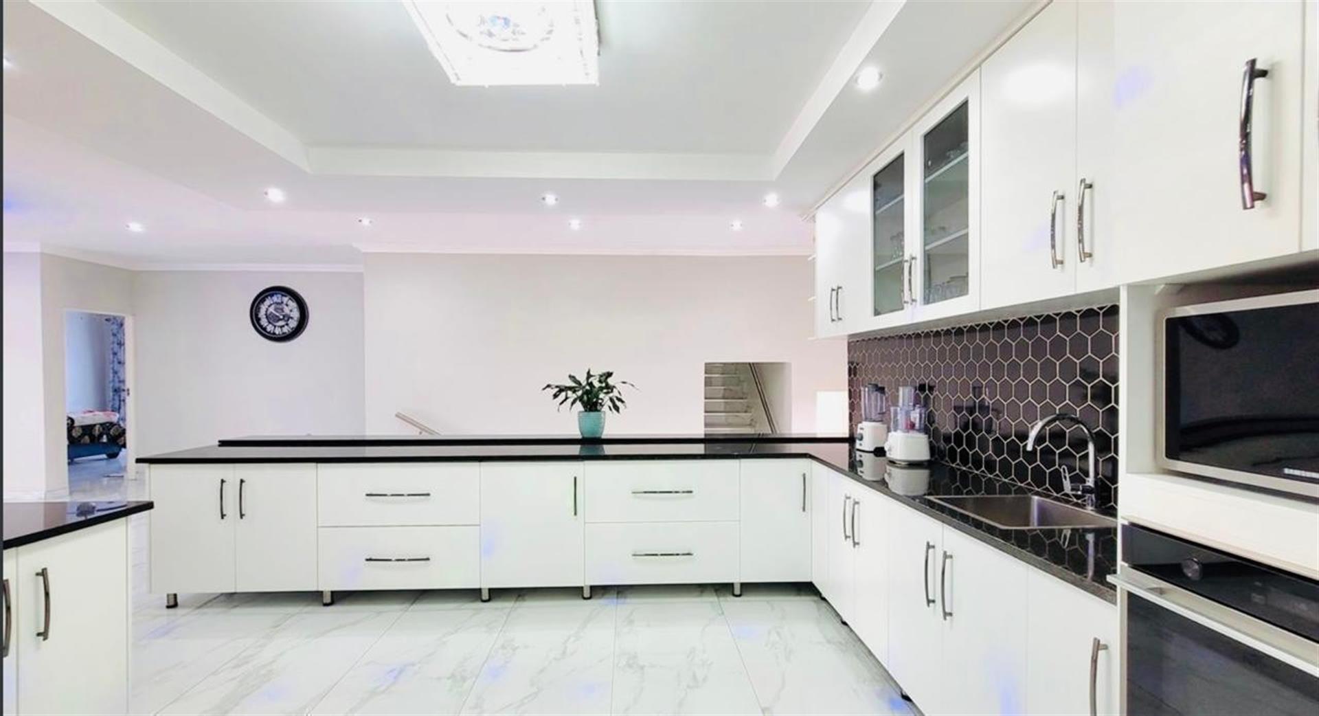 5 Bedroom House in Elawini Estate
