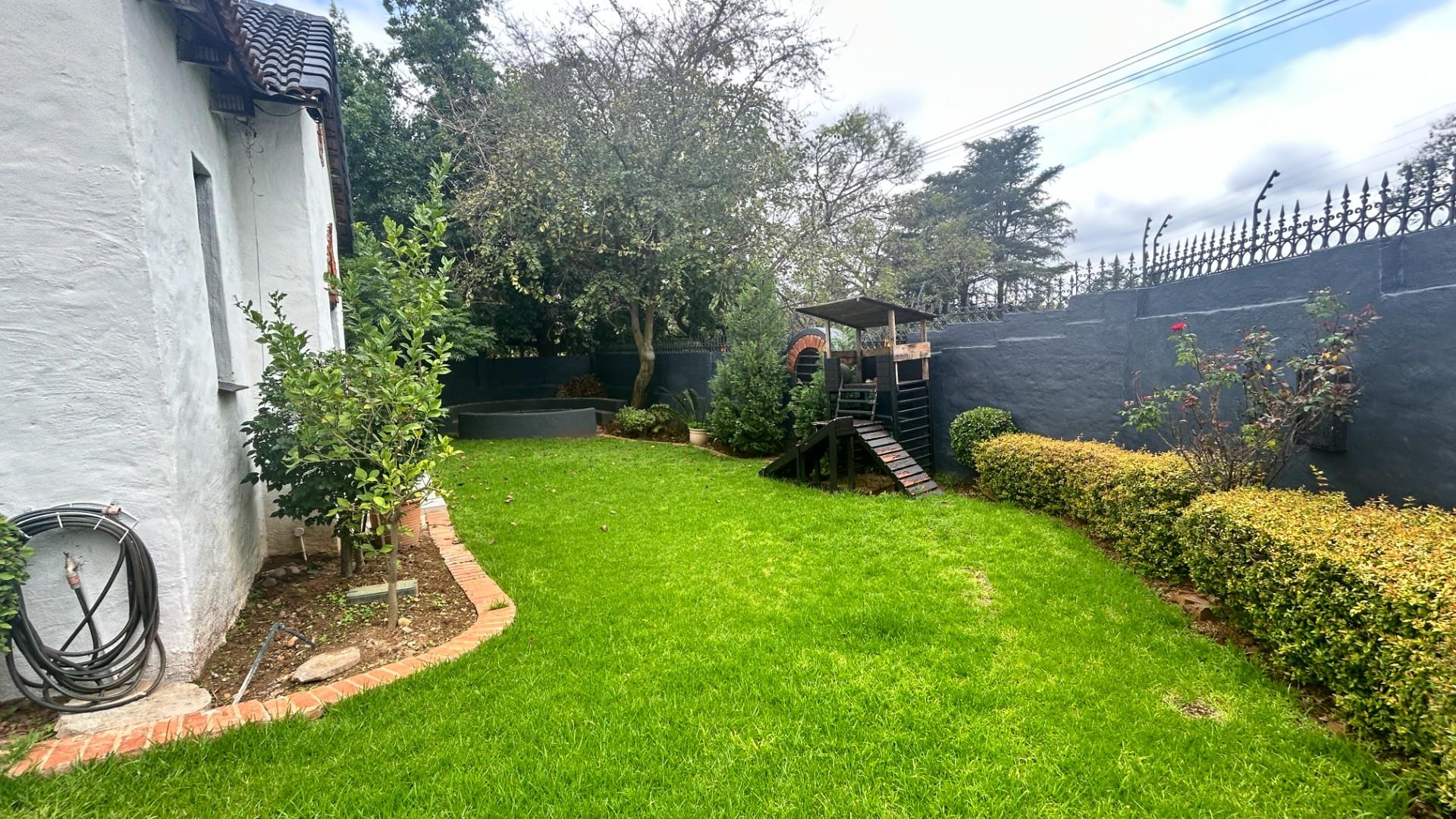 House For Sale in Waterkloof Ridge, Pretoria