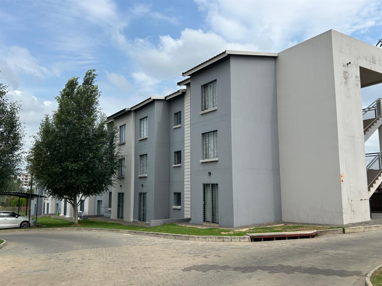 1 Bed 1 Bath Apartment Noordwyk
