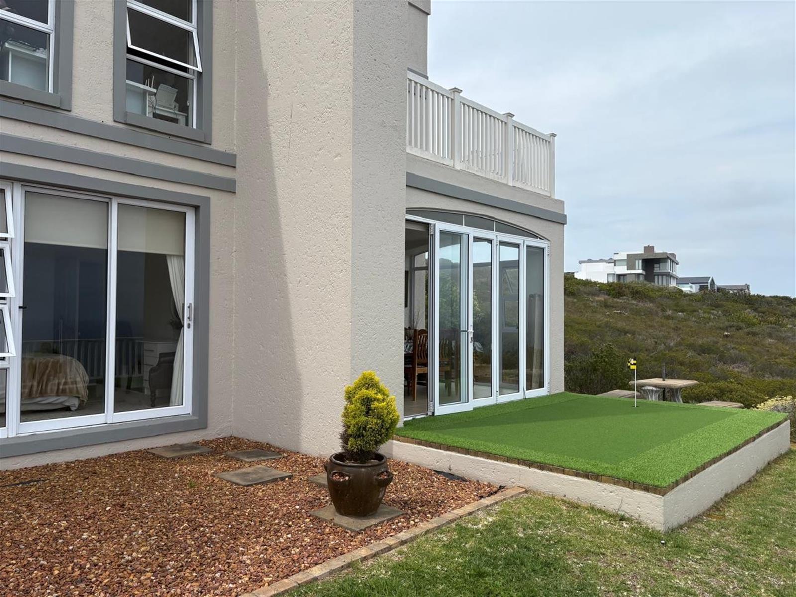 Corner front row Villa with Ocean View!