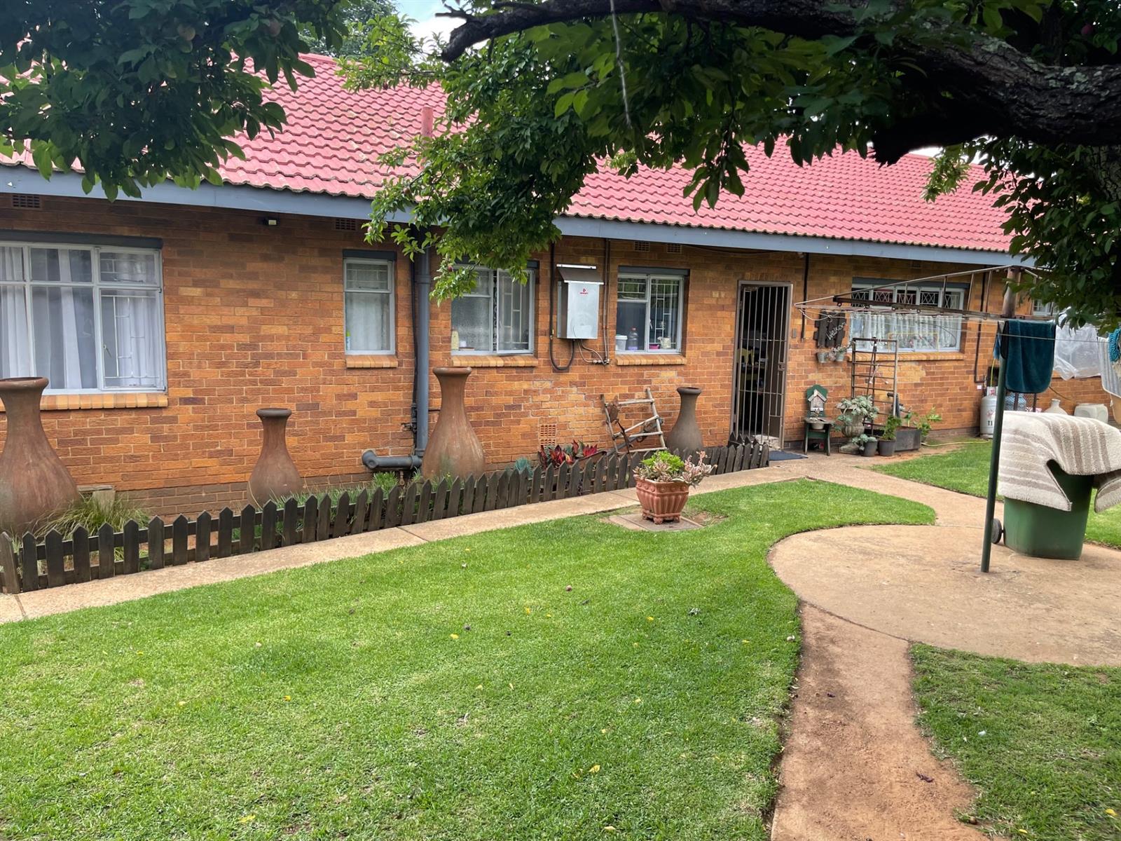 Charming Property Up for Grabs!!!