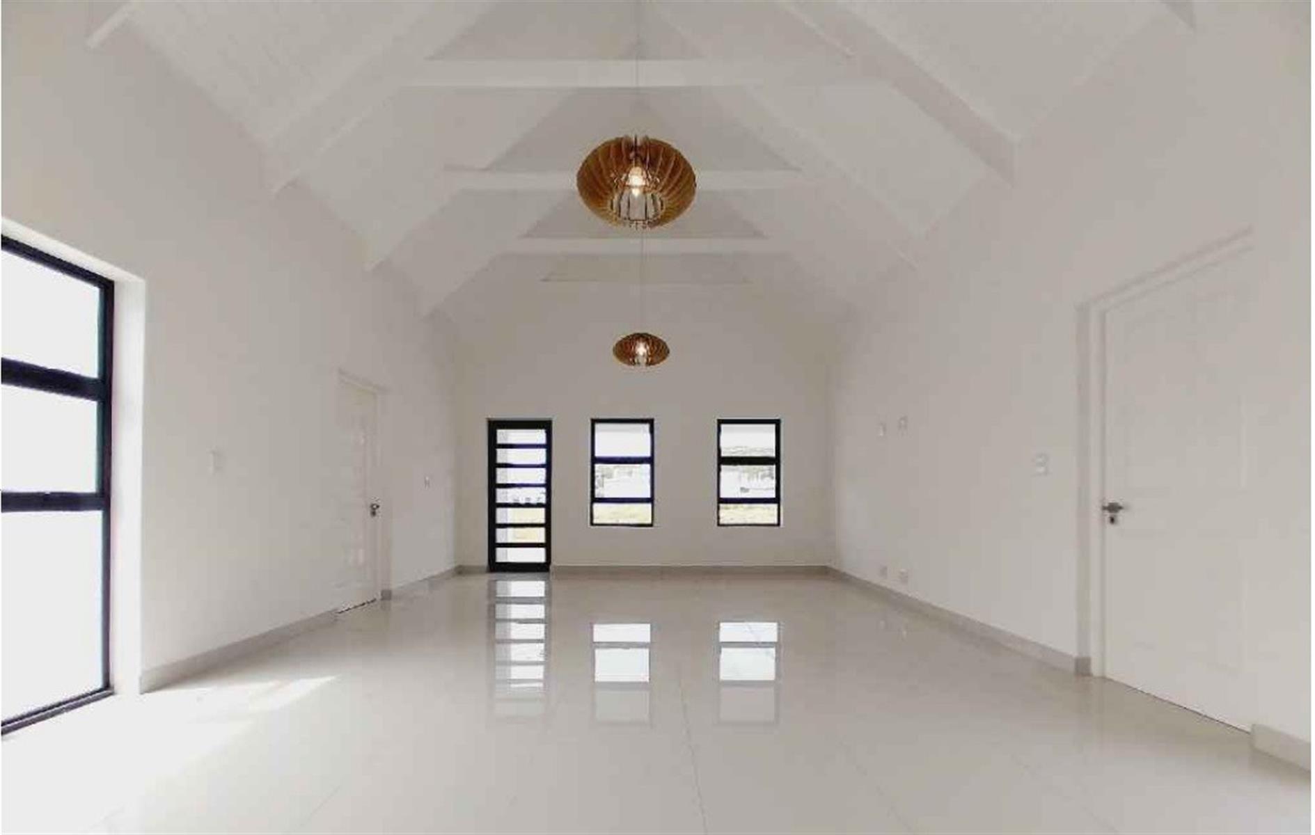 3 Bedroom Plot and Plan in Beautiful Surroundings.