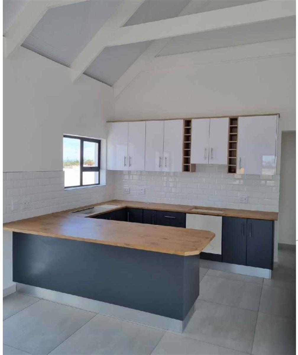 3 Bedroom Plot and Plan in Beautiful Surroundings.
