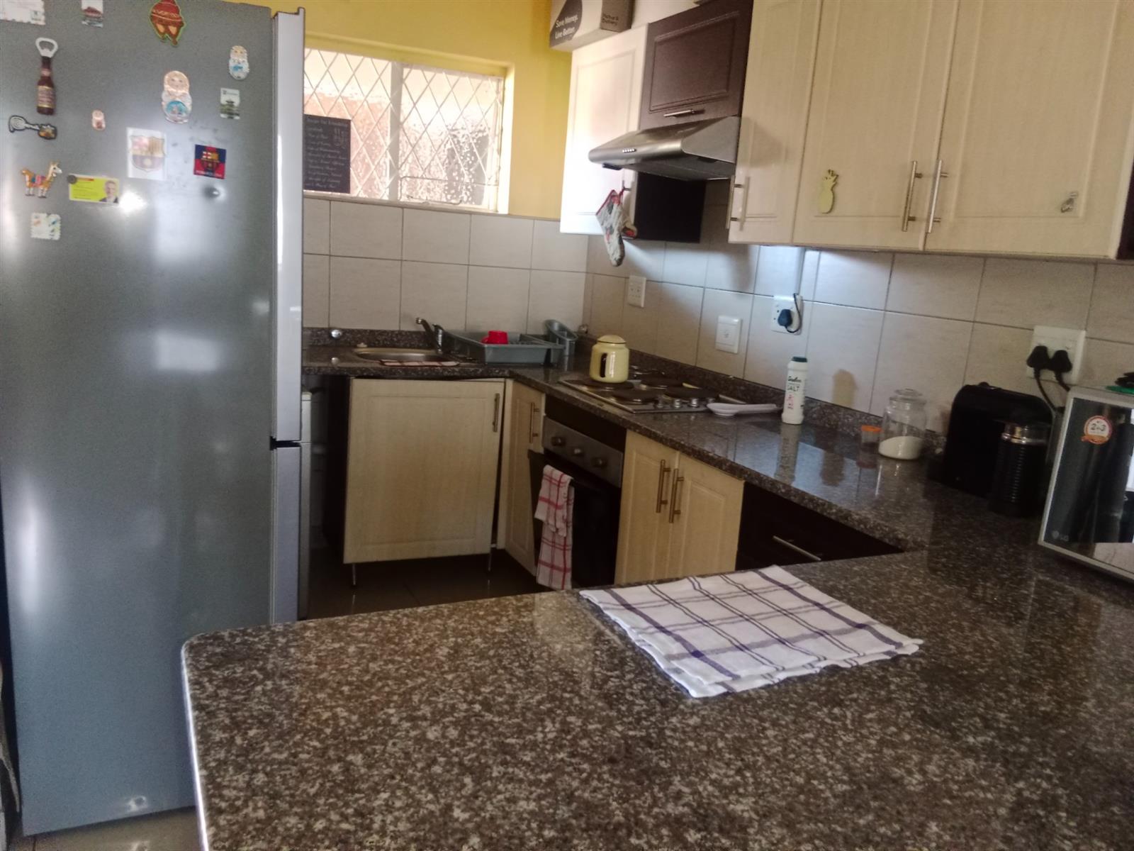 1.5 bed Apartment For Sale in Bulwer, Durban, KwaZulu Natal